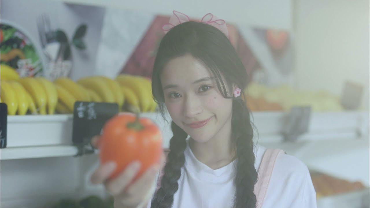 Backdrop for Fluttering Fruit and Vegetable Shop