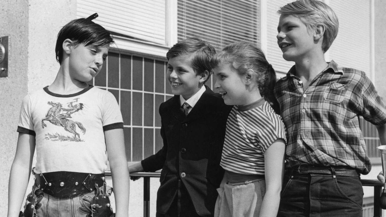 Backdrop for Emil and the Detectives