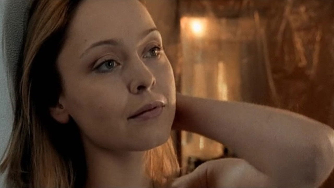 Backdrop for Women in a Game Without Rules