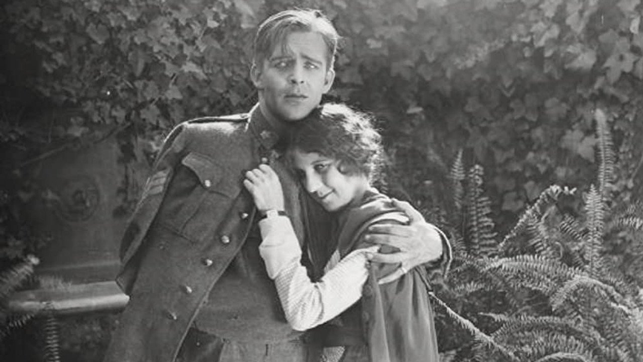 Backdrop for Alias Mike Moran