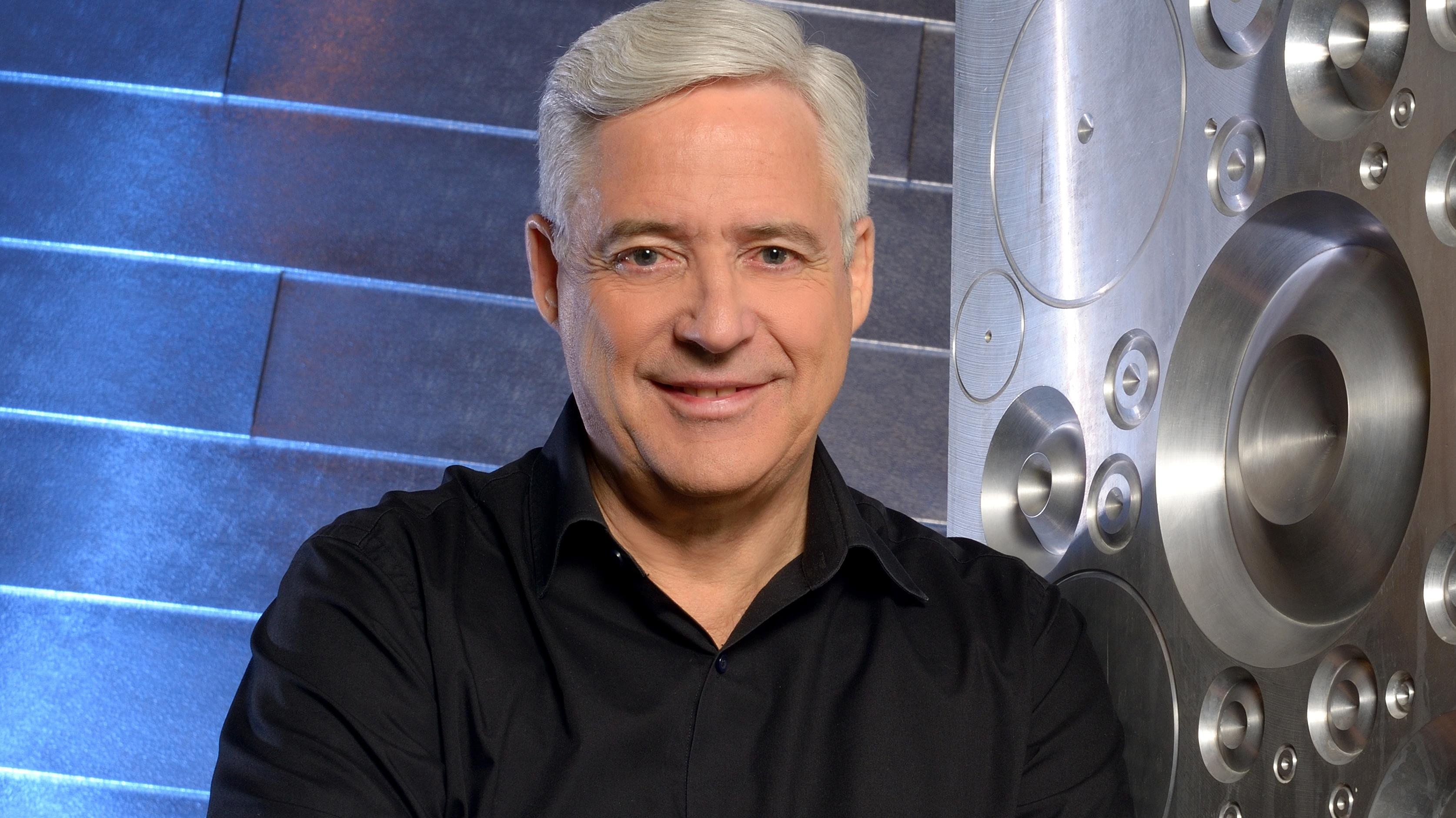 Backdrop for Découverte