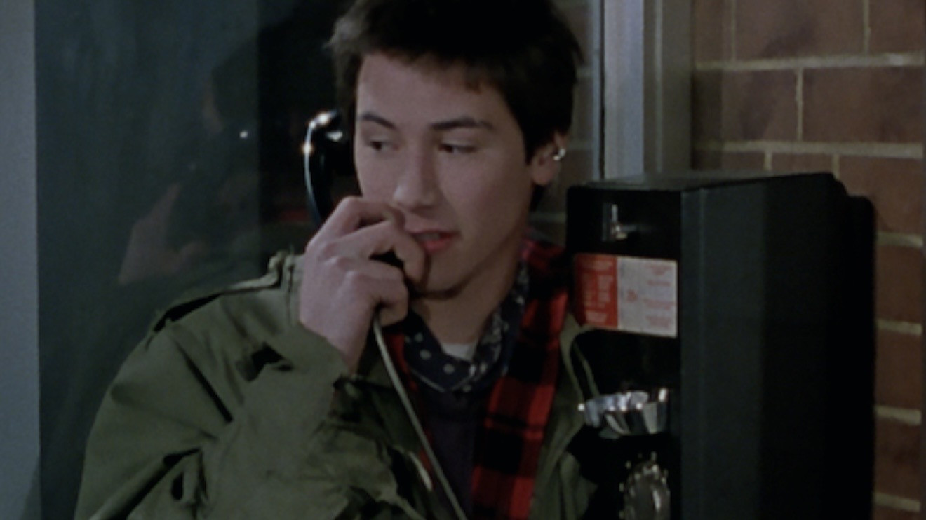 Backdrop for Keanu & Co.