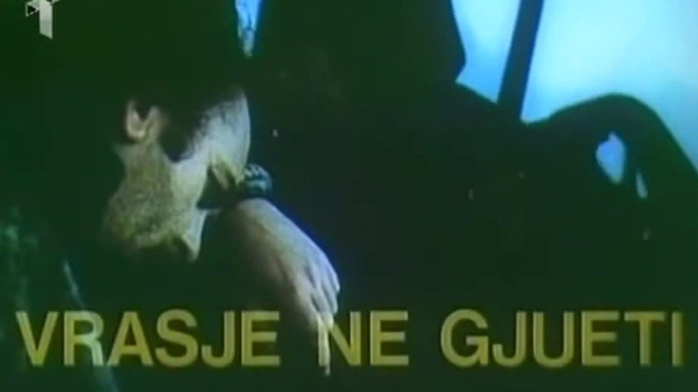 Backdrop for Murder while Hunting