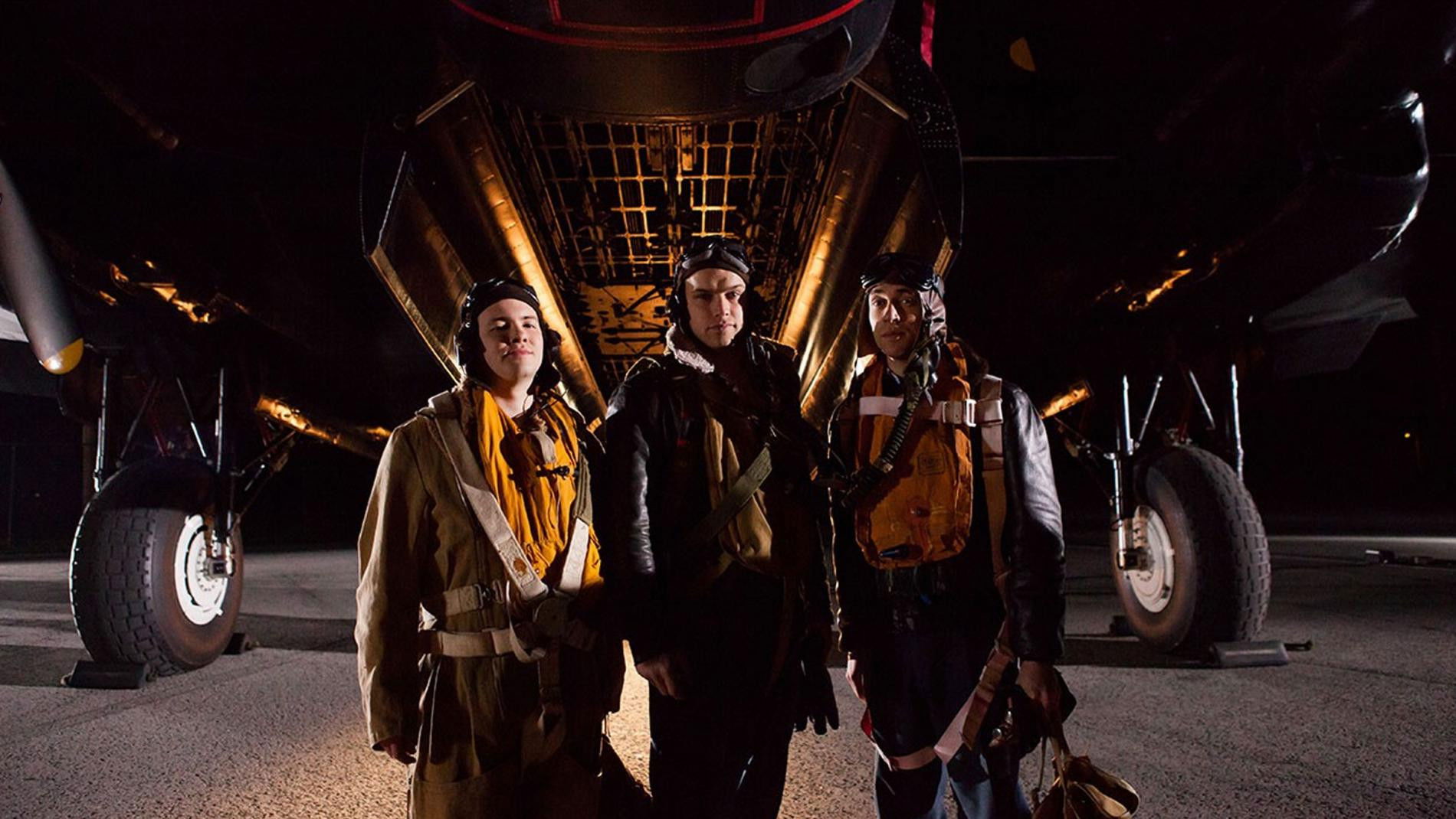 Backdrop for War Heroes of the Skies