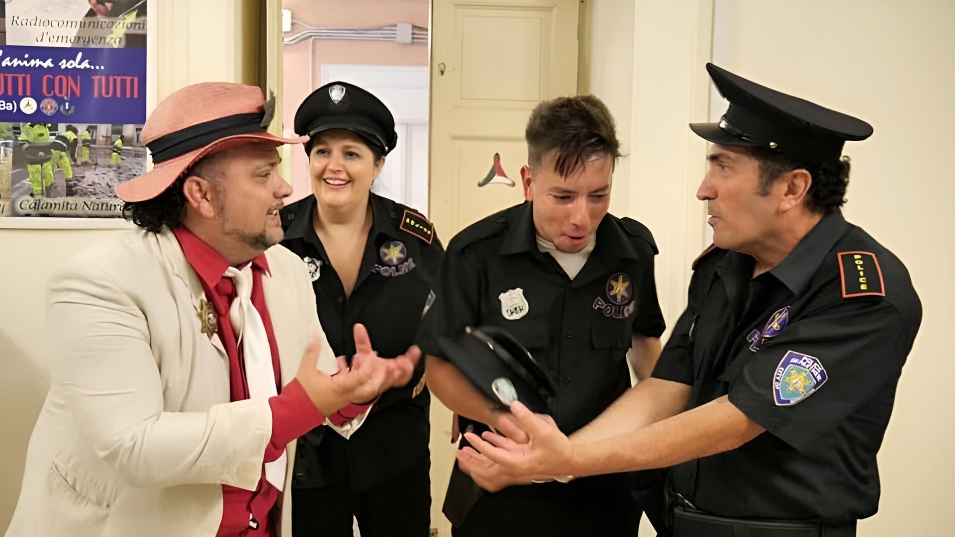 Backdrop for Il Commissario Spiedone: L'assassino non sono io