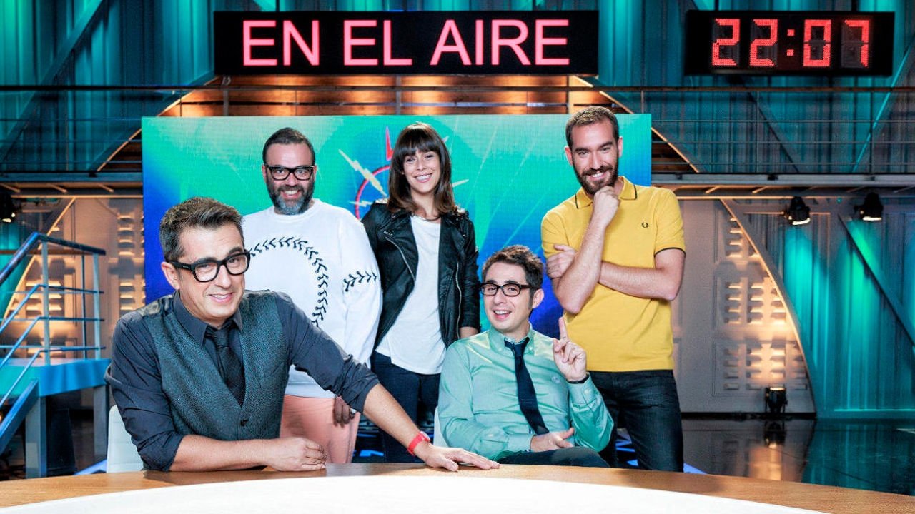 Backdrop for En el aire