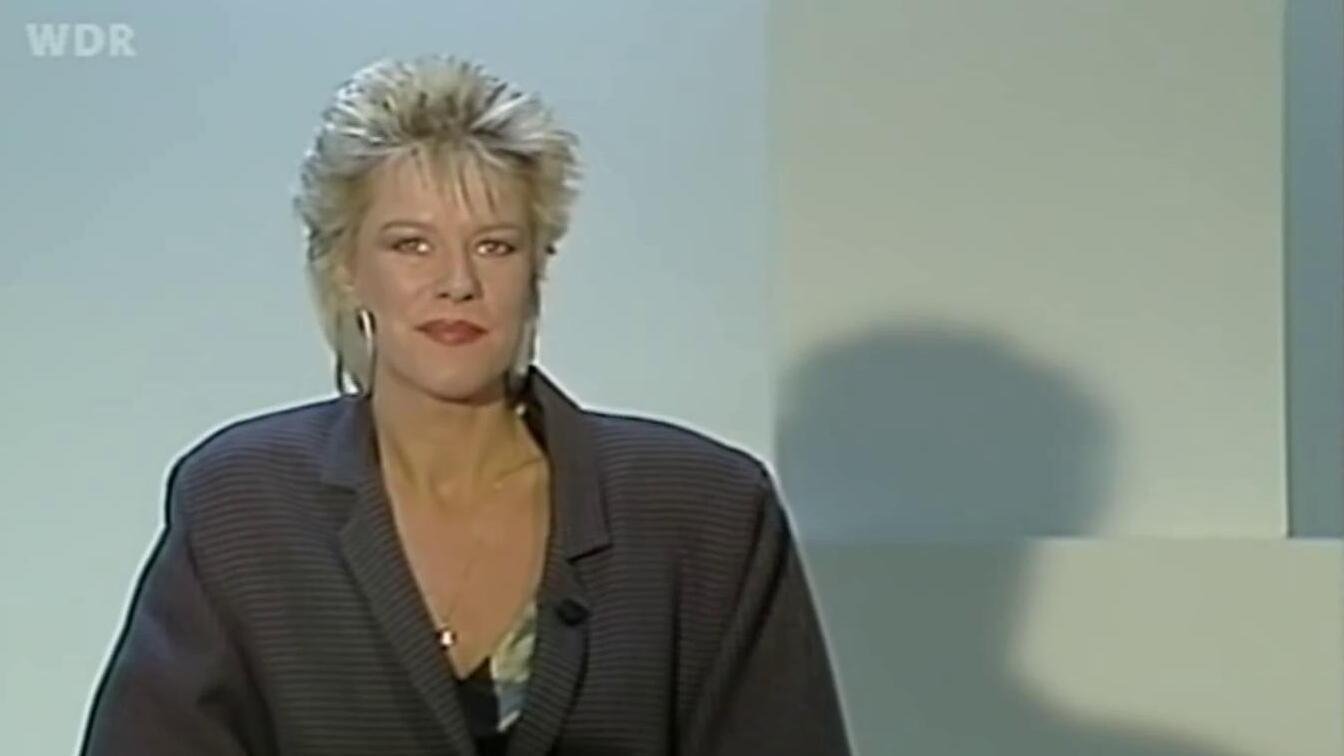 Backdrop for De l'autre côté