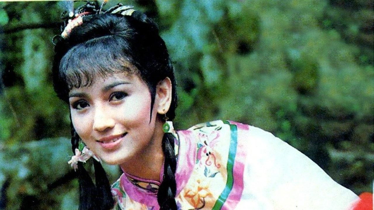 Backdrop for 京华烟云