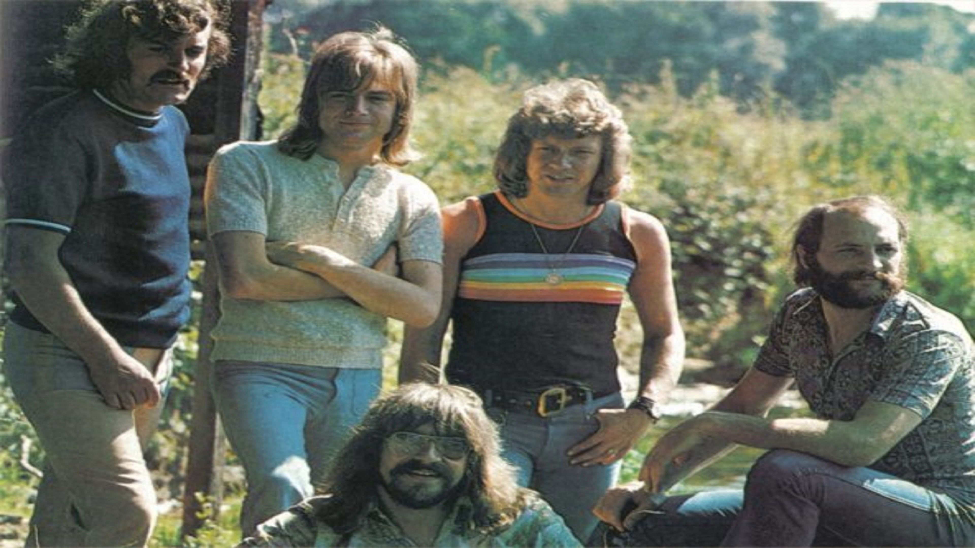 Backdrop for The Moody Blues - Video Biography