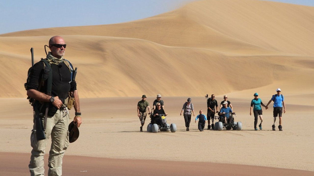 Backdrop for BS & outsiderne