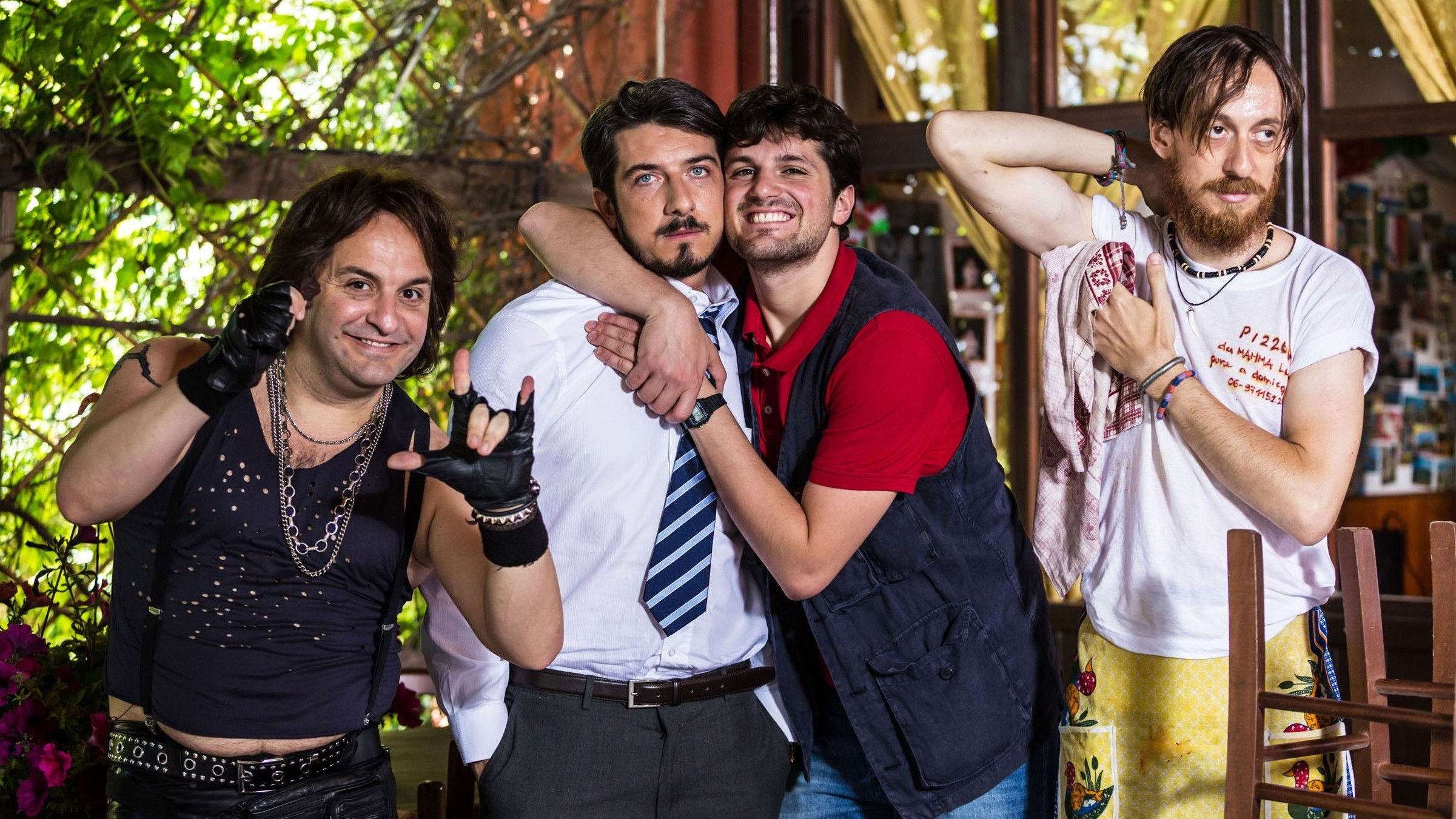 Backdrop for Tutto molto bello