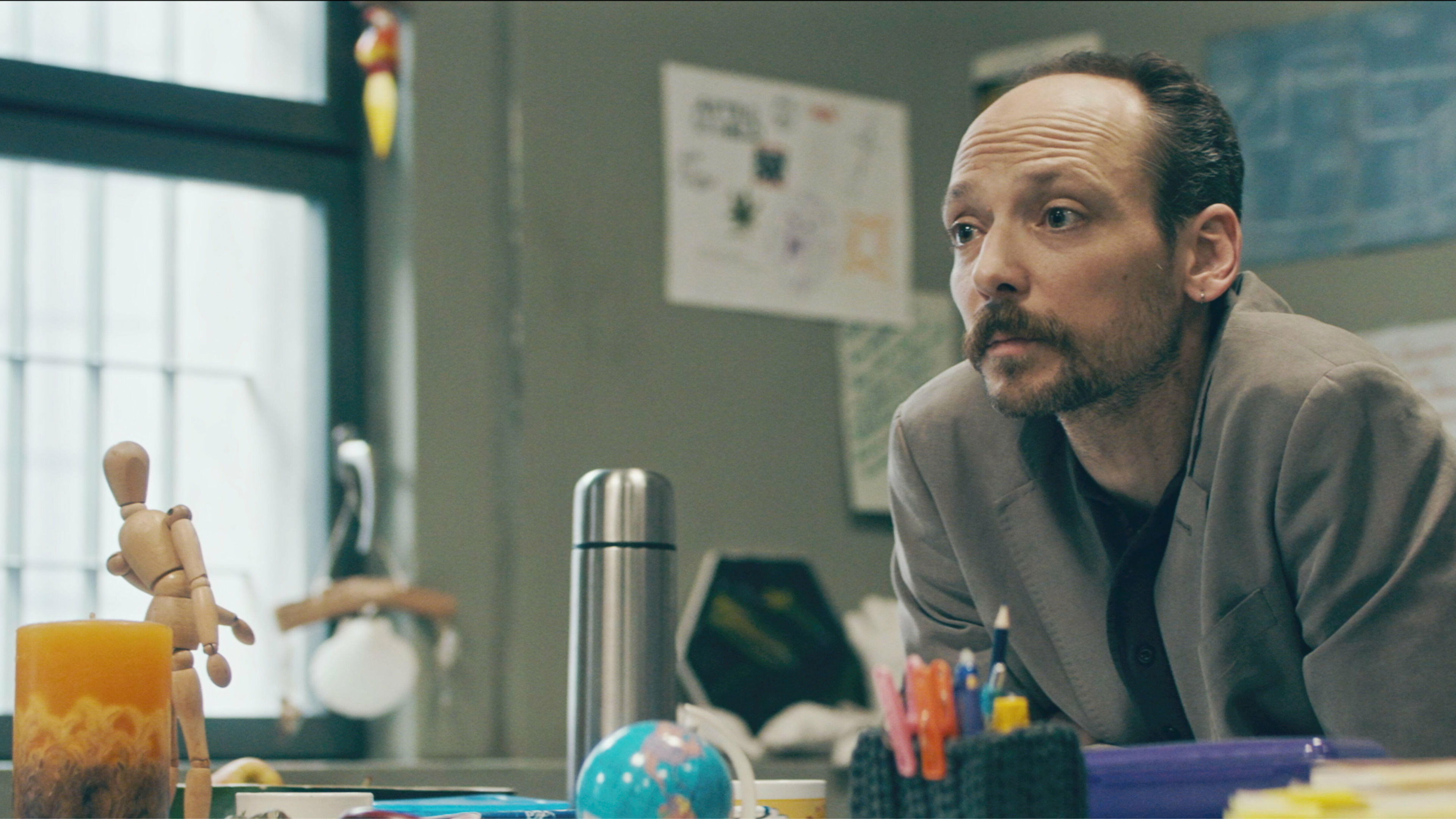 Backdrop for Fox in a Hole