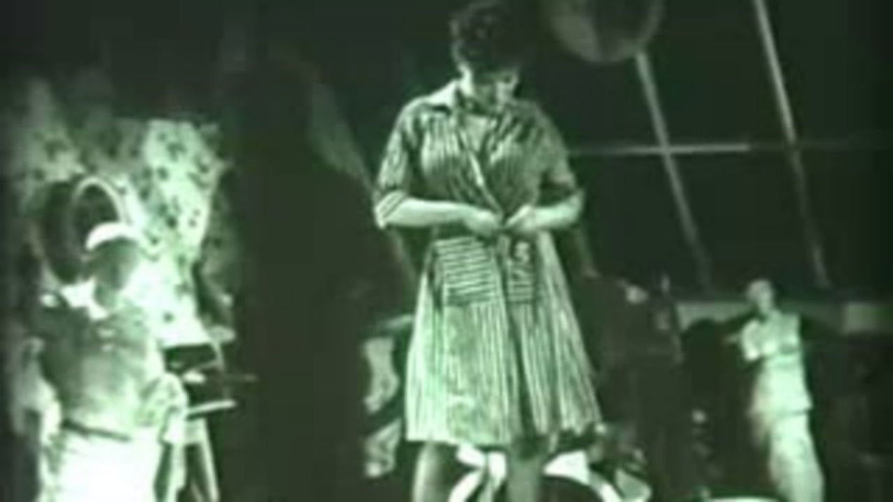 Backdrop for Attic Queen