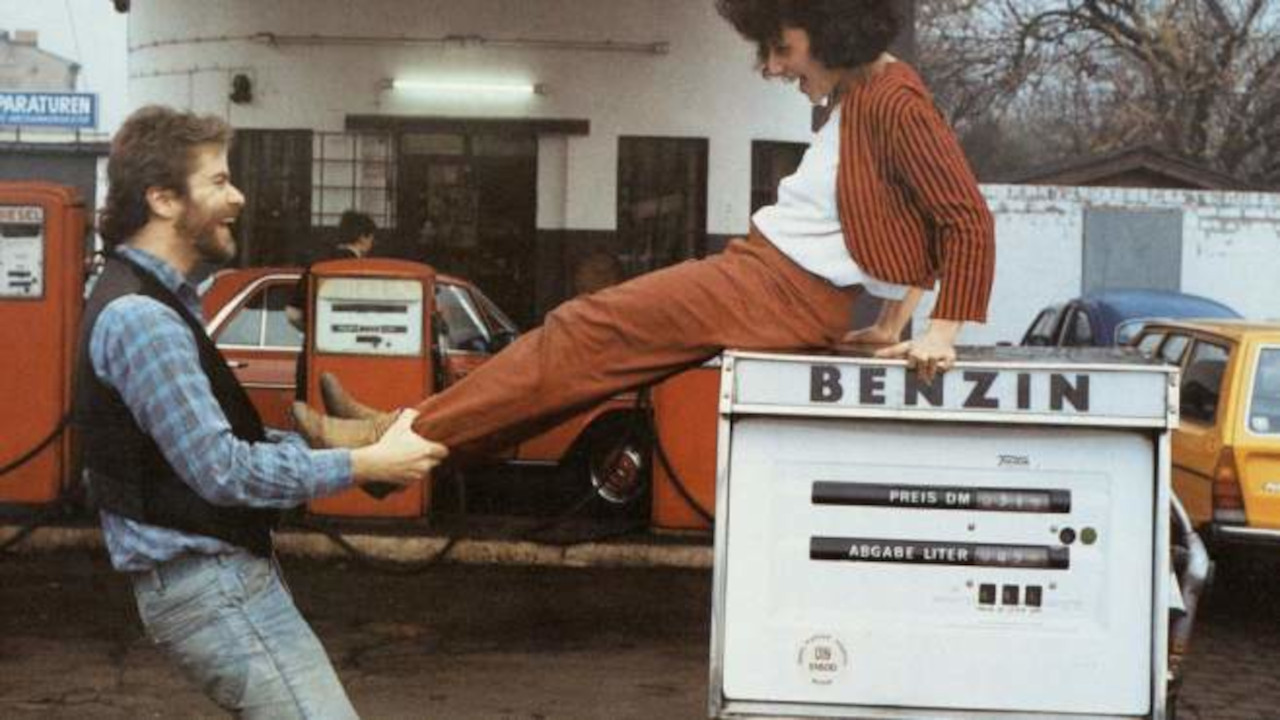 Backdrop for Dorado - One Way