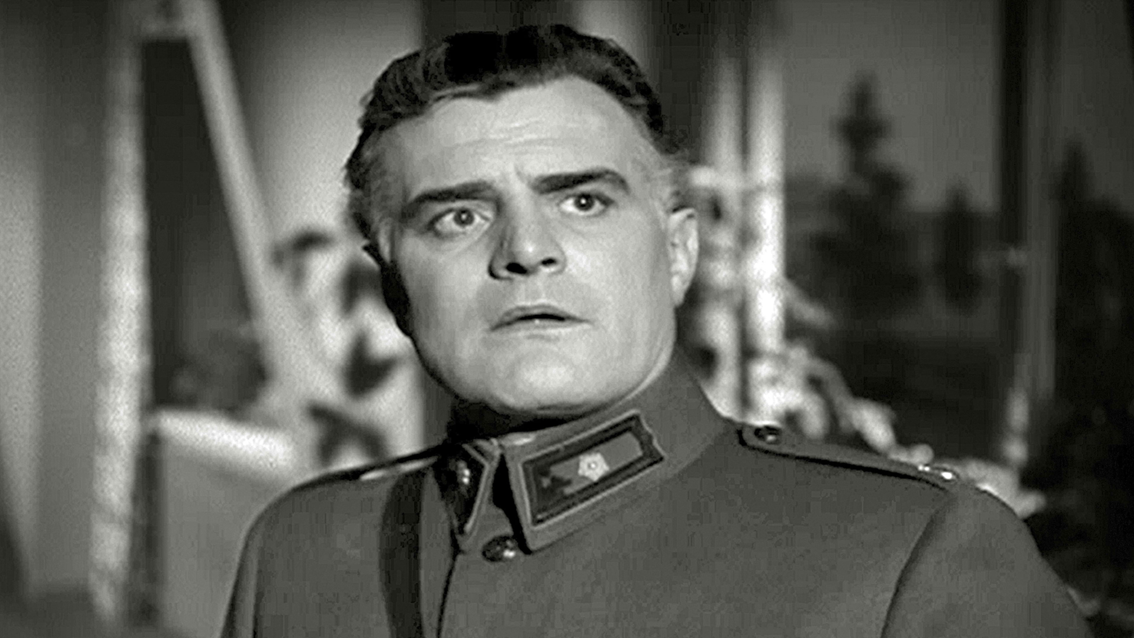 Backdrop for Kasarmin tytär