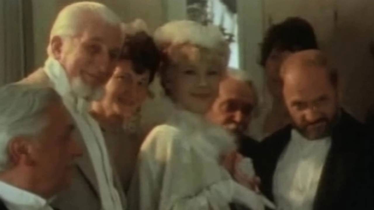 Backdrop for Koe-chto iz Gubernskoy Zhizni