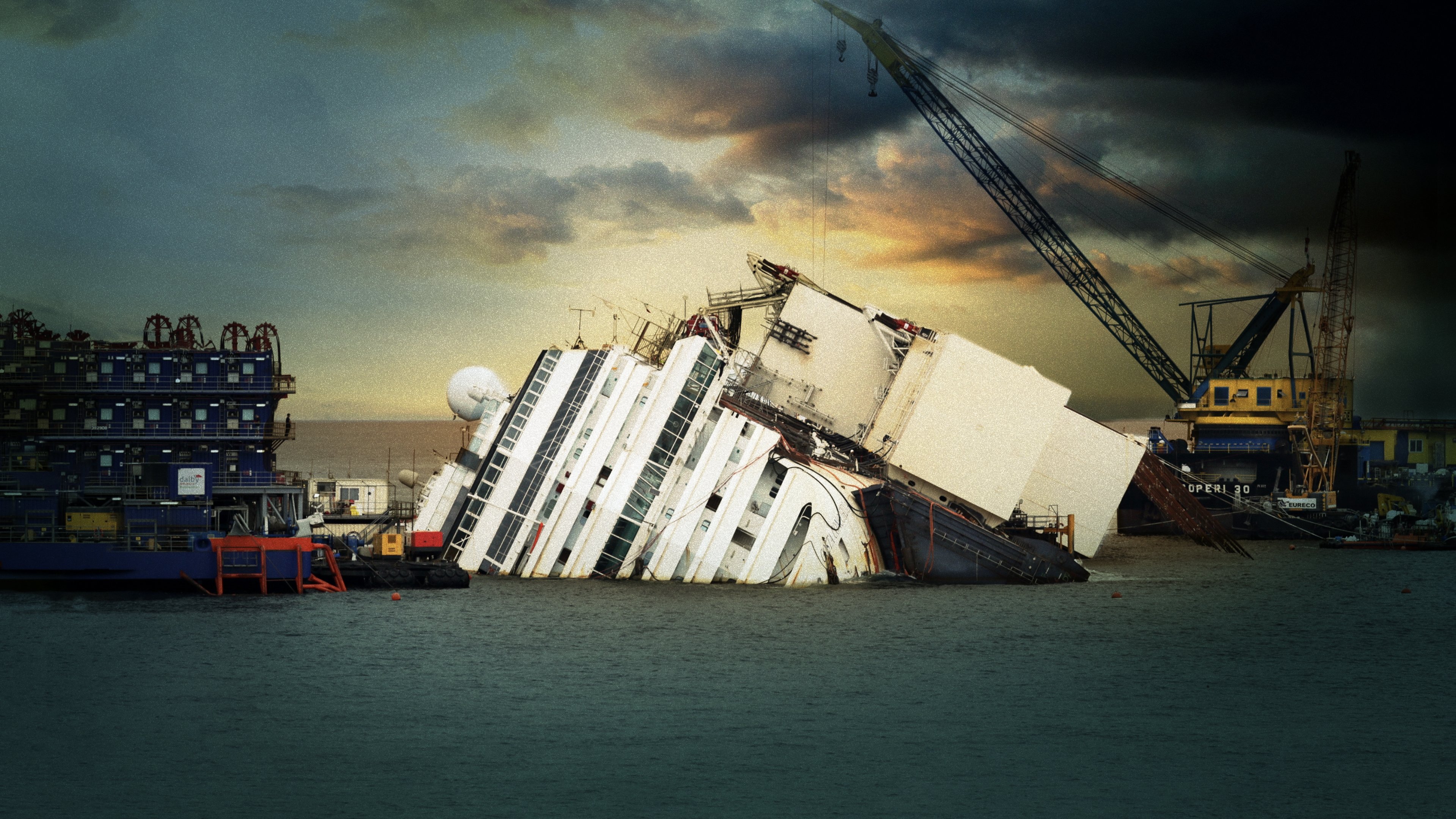 Backdrop for Raising the Costa Concordia