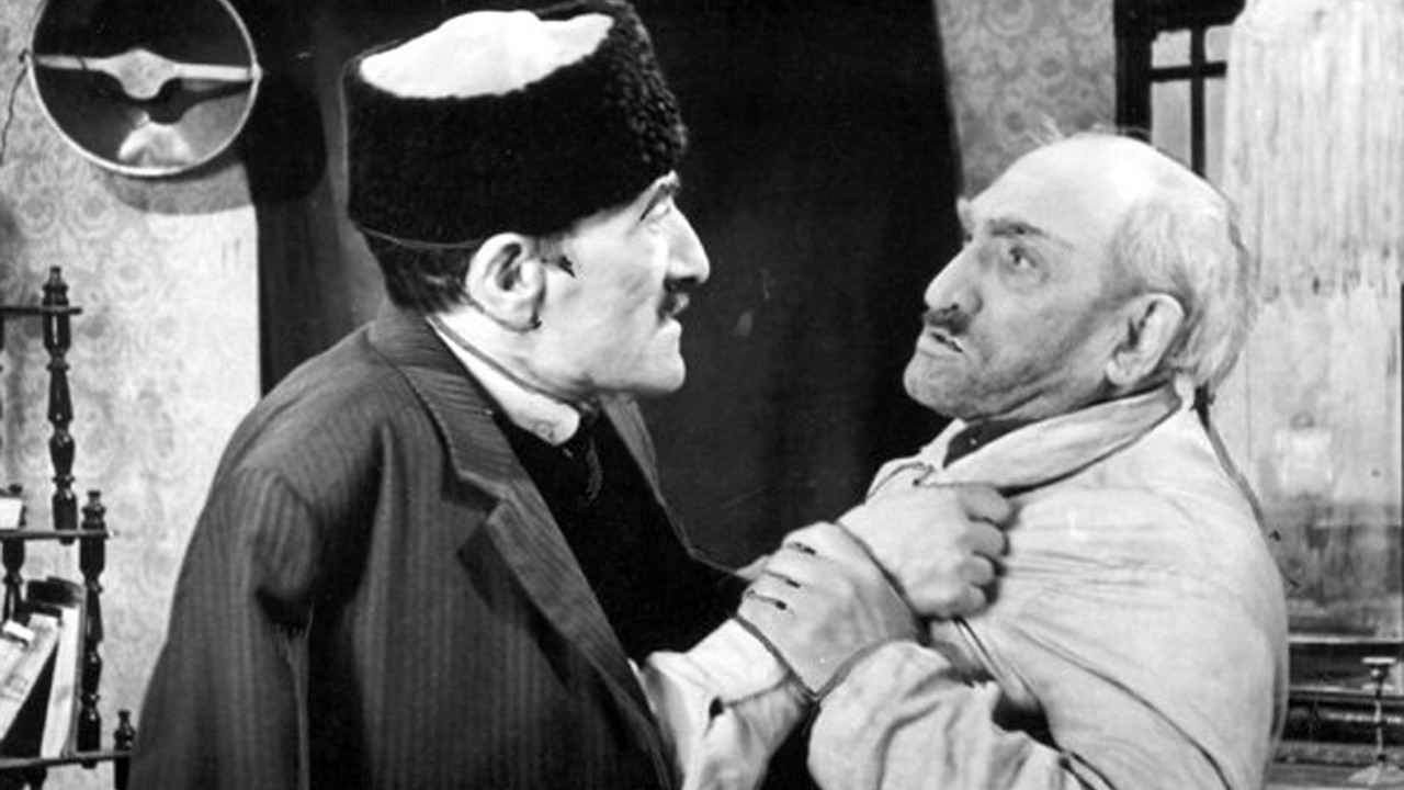 Backdrop for The Winds Blow in Baku