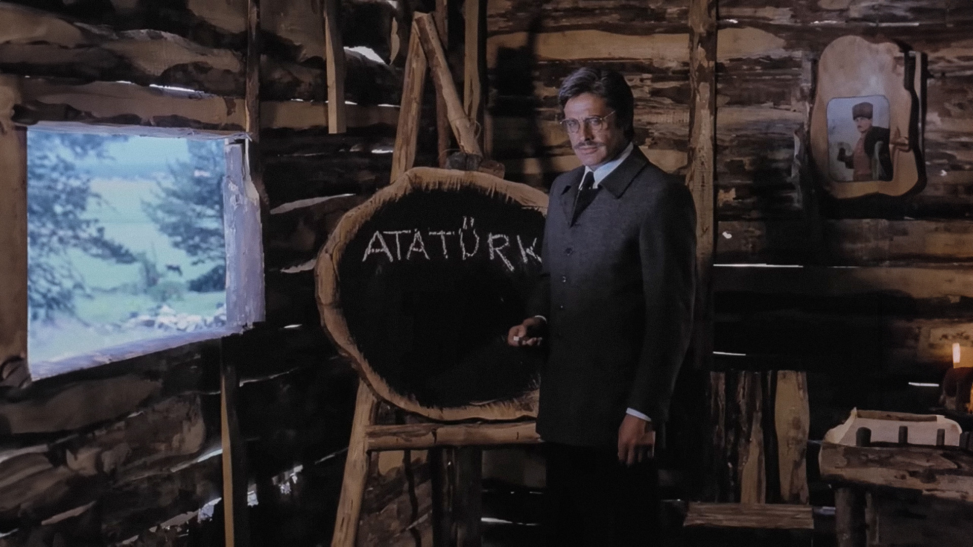 Backdrop for Öğretmen Kemal