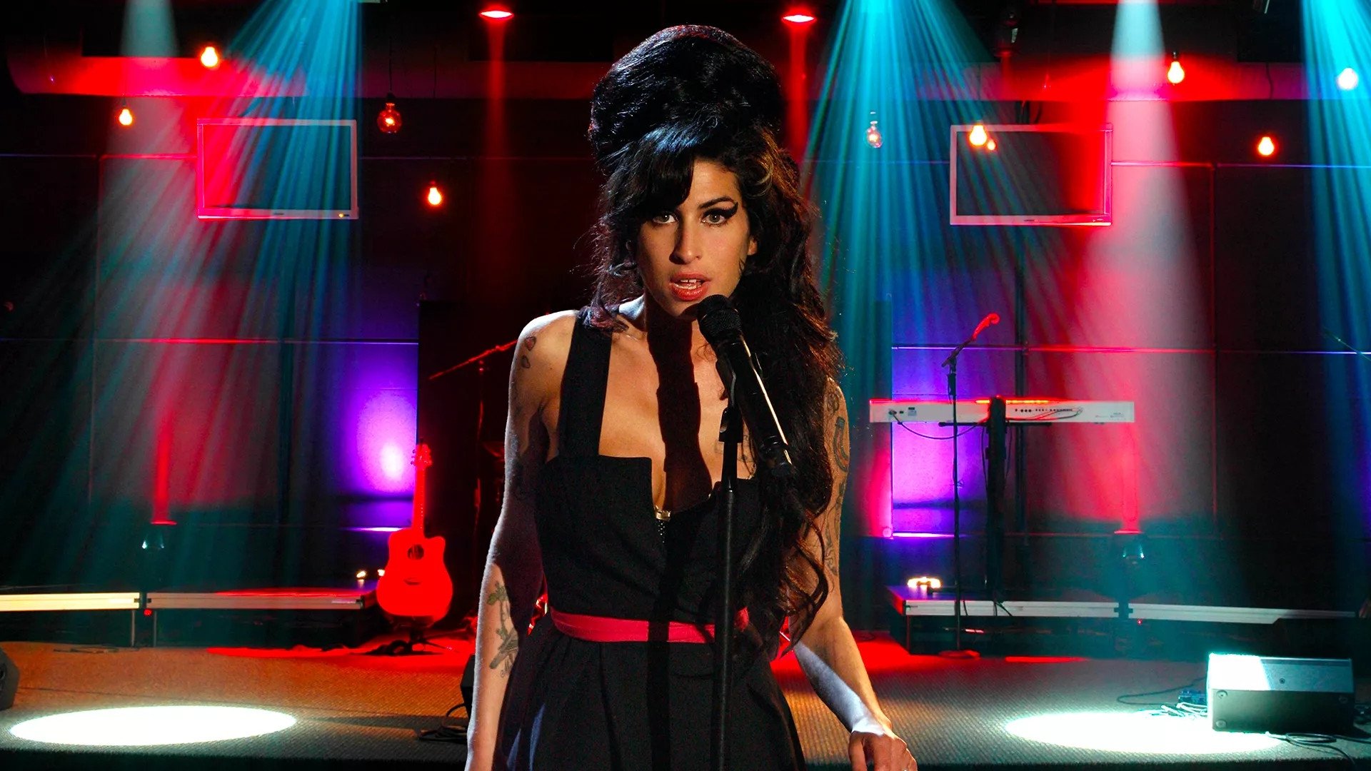 Backdrop for Amy Winehouse : Le Destin tragique de la diva de la soul
