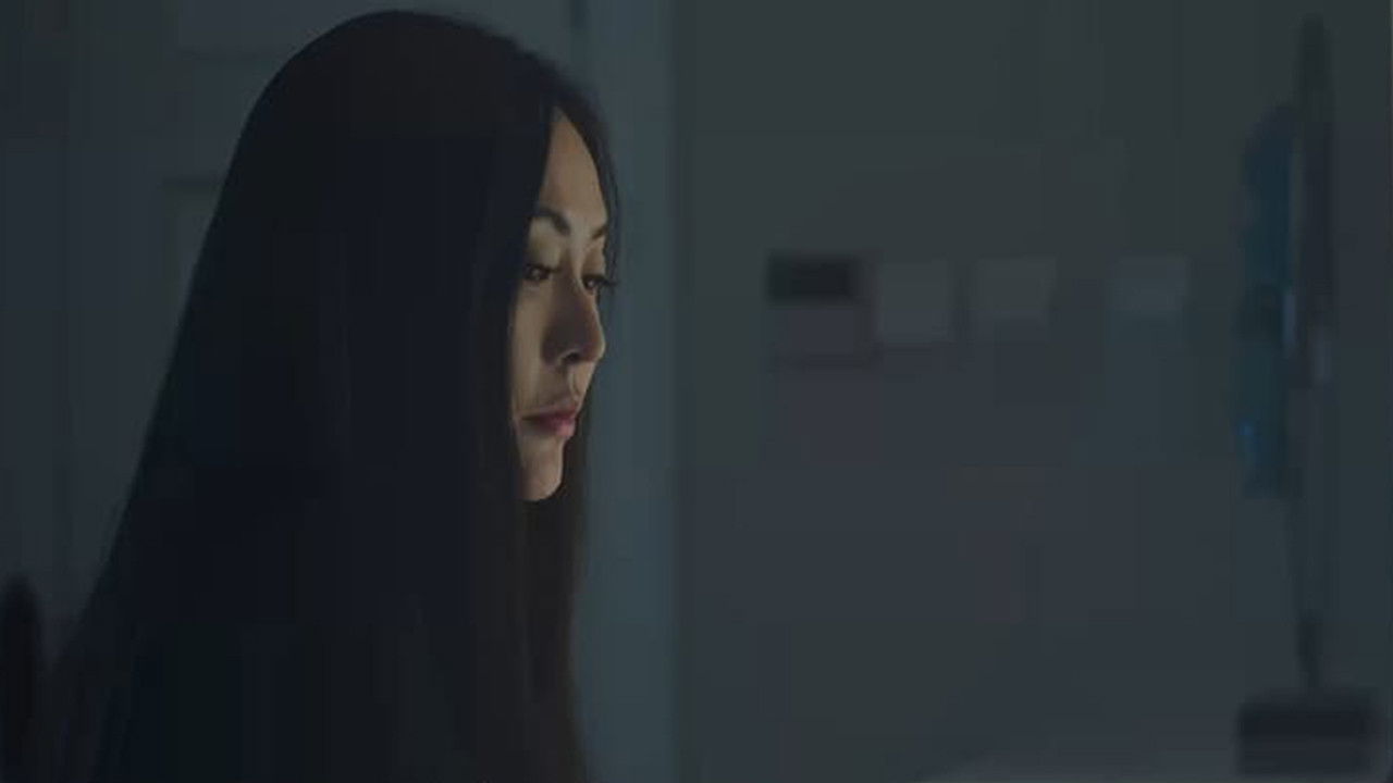 Backdrop for The Poison Beauty