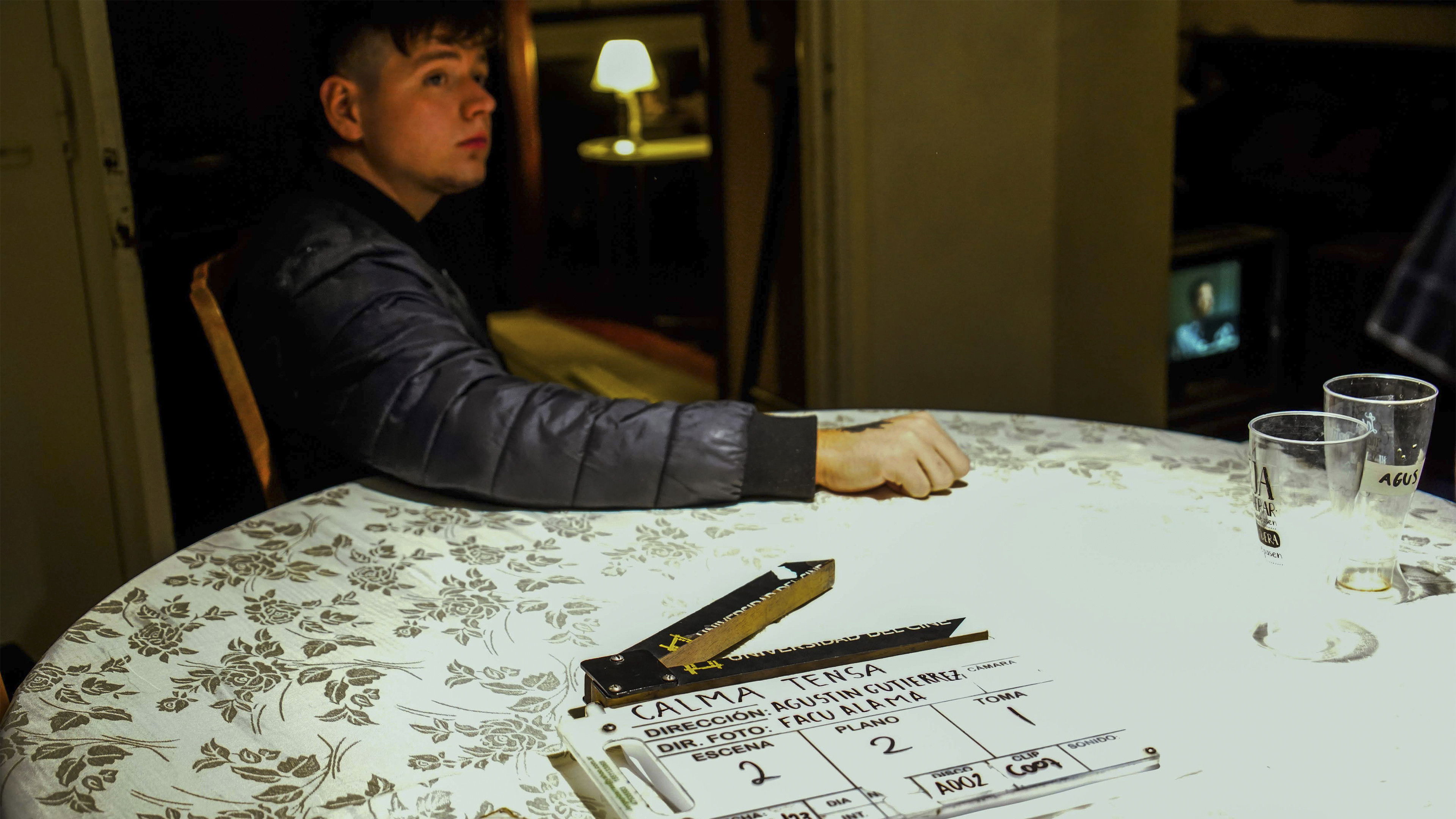 Backdrop for Calma Tensa