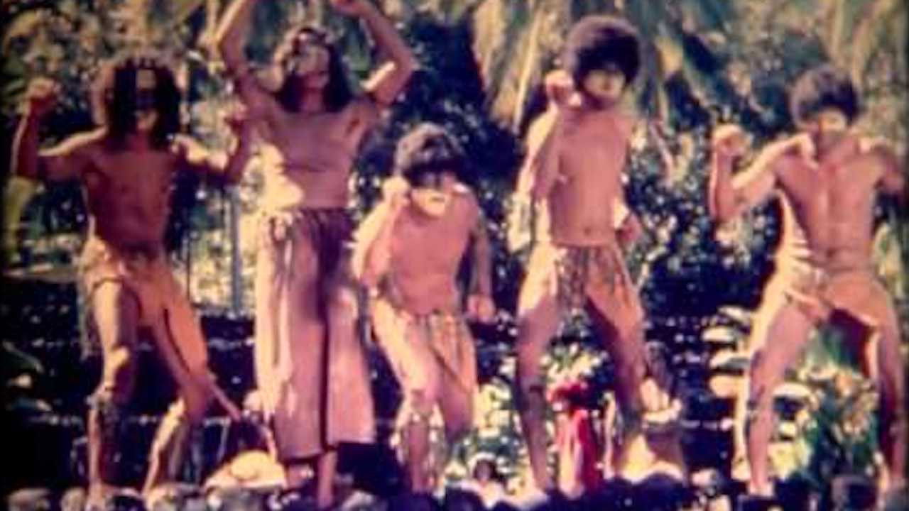 Backdrop for Ariipaea Vahine