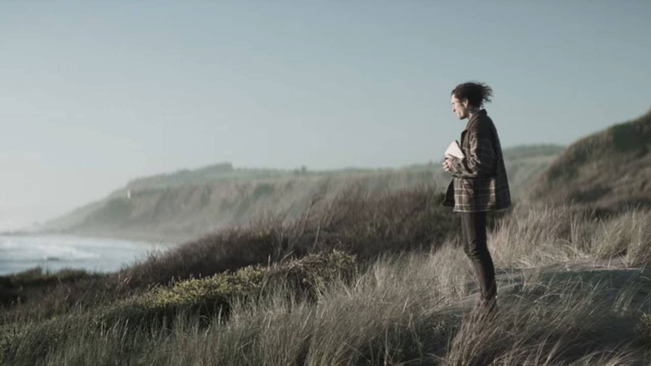 Backdrop for Primera Persona