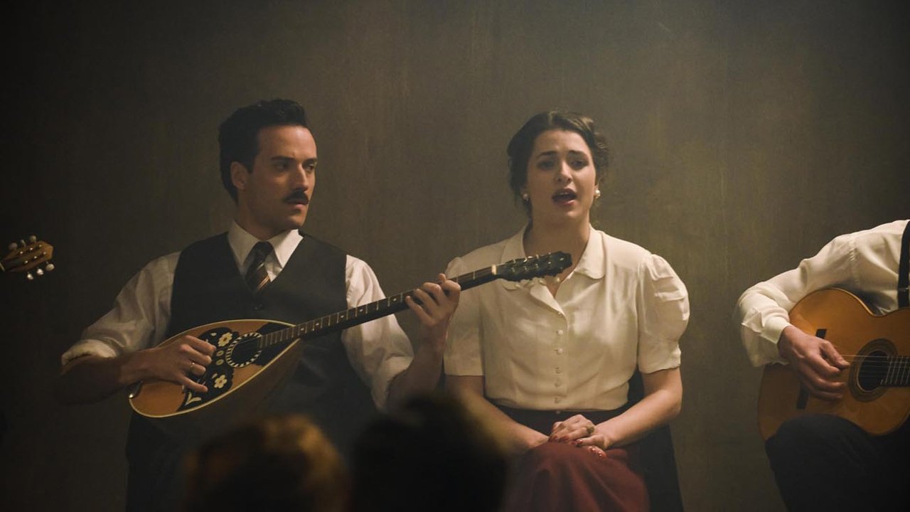 Backdrop for Ouzeri Tsitsanis