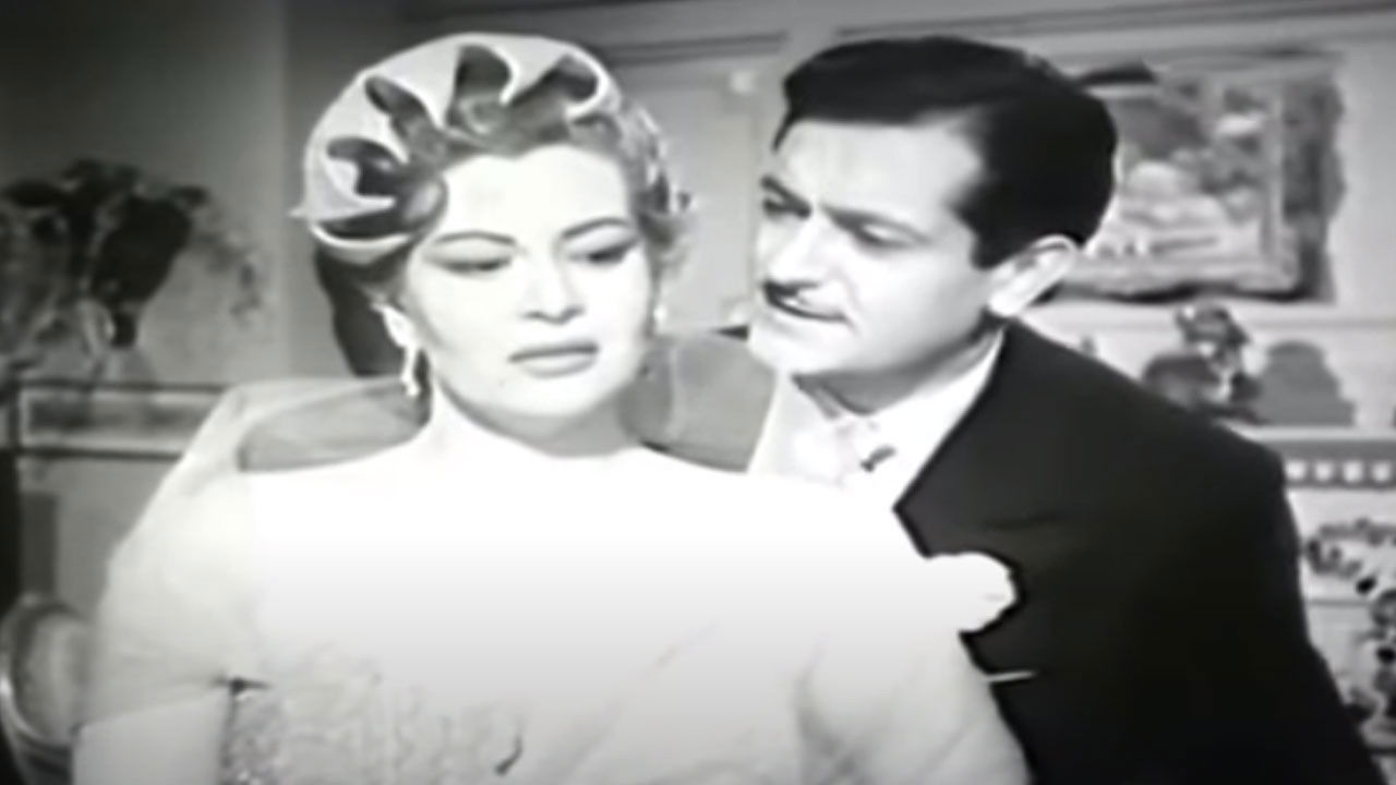 Backdrop for Mi viudo y yo