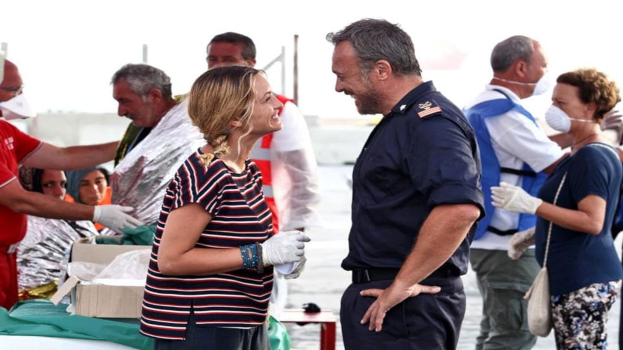 Backdrop for Lampedusa - Dall'orizzonte in poi