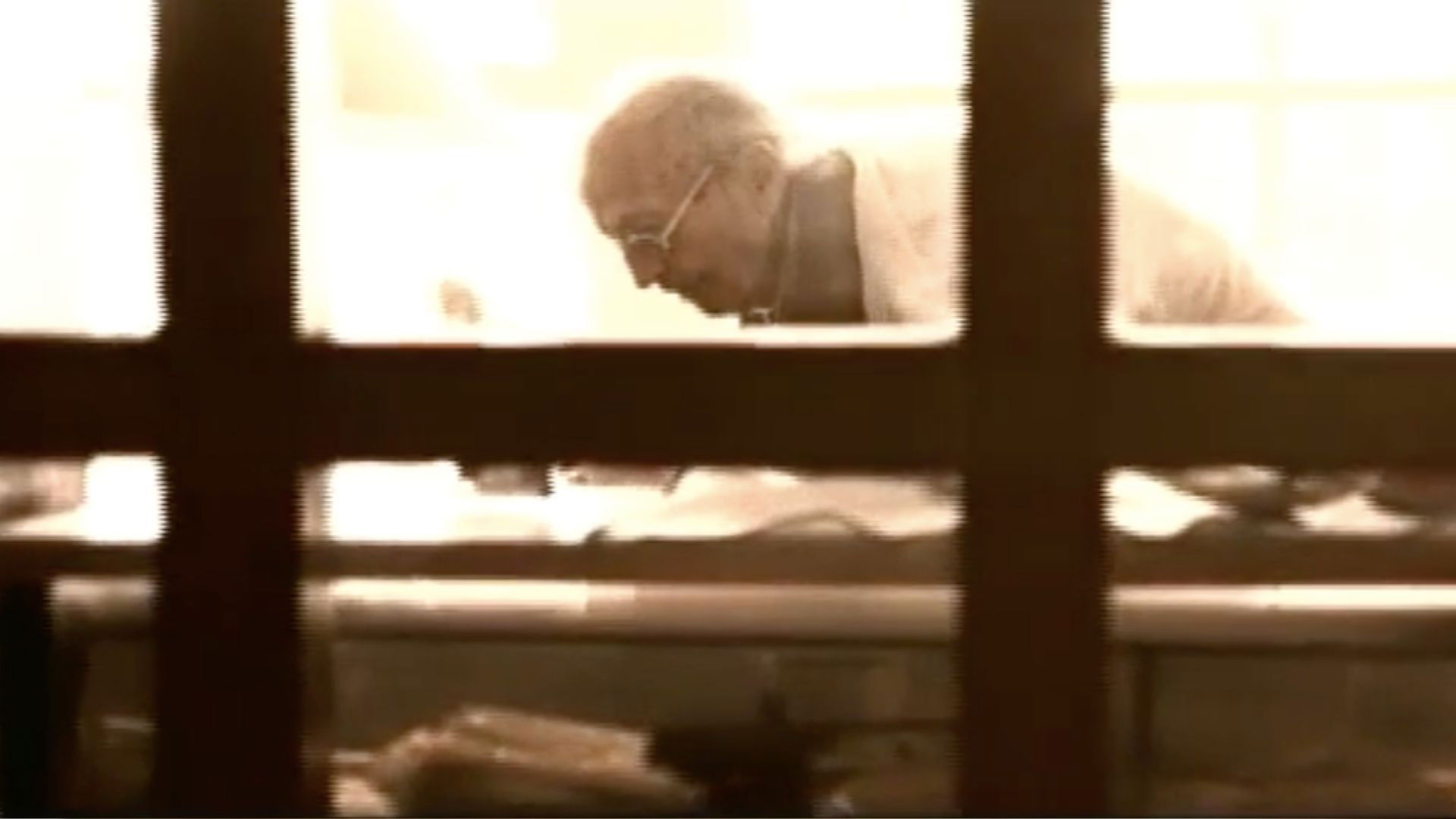 Backdrop for Word Puzzle for an Empty House