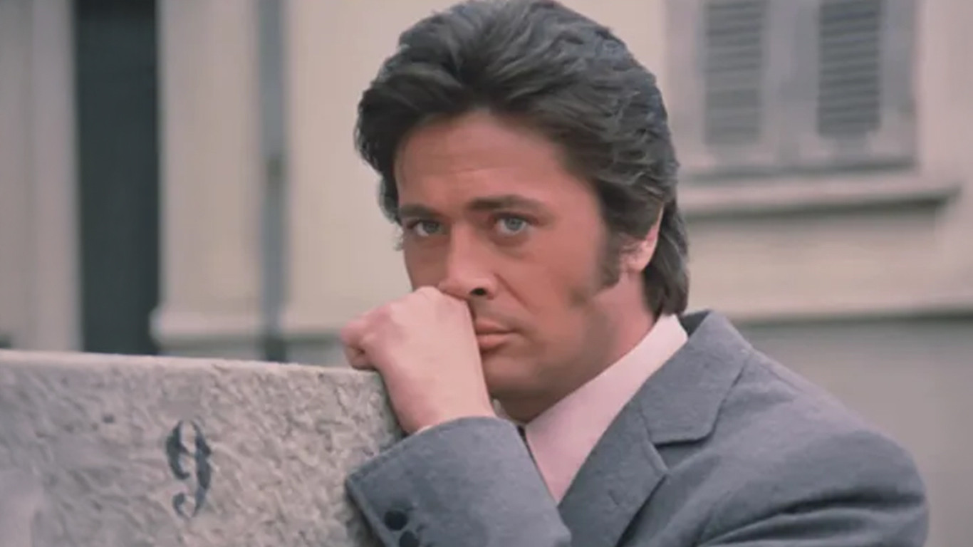 Backdrop for Tek Başına