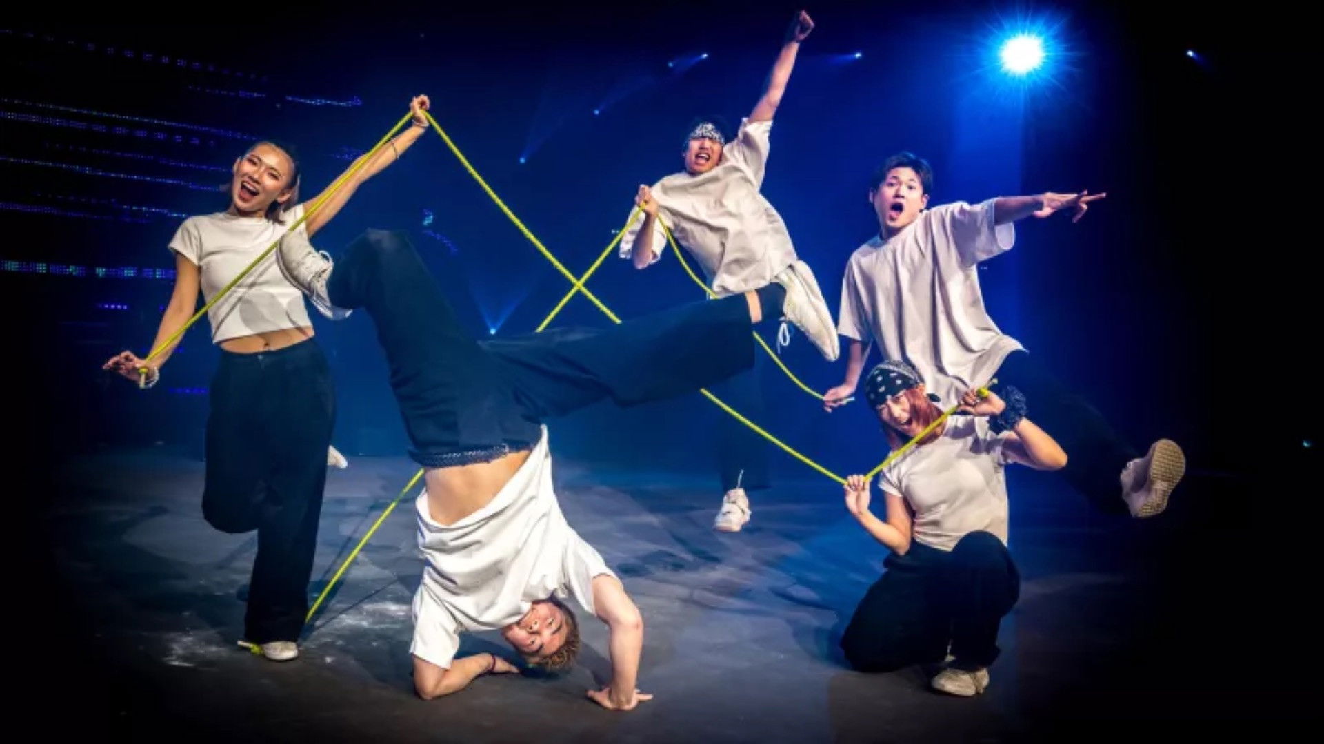 Backdrop for Le Cirque Phénix - 25 ans