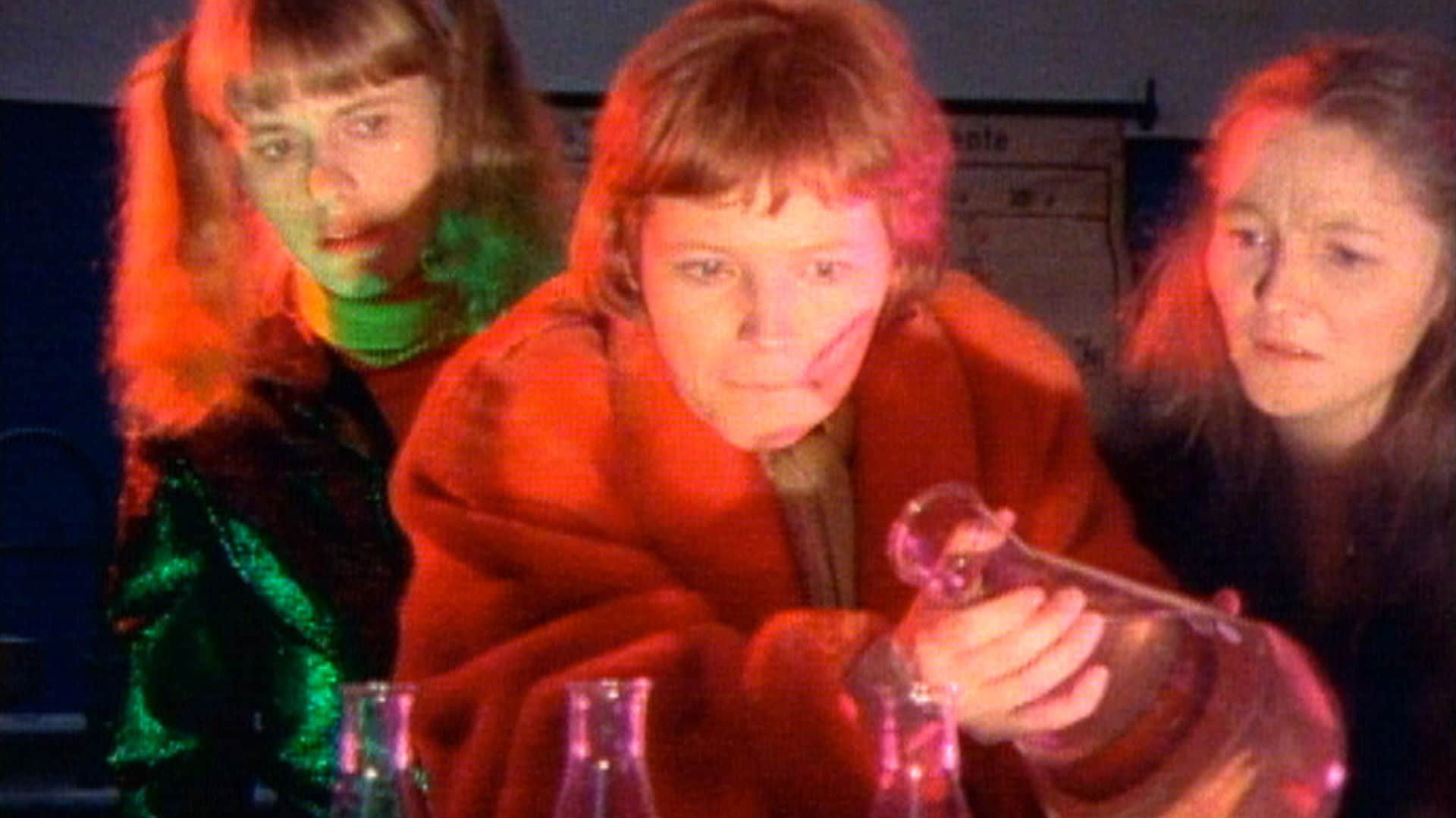 Backdrop for Pelle Parafins Bøljeband og Serum Serum