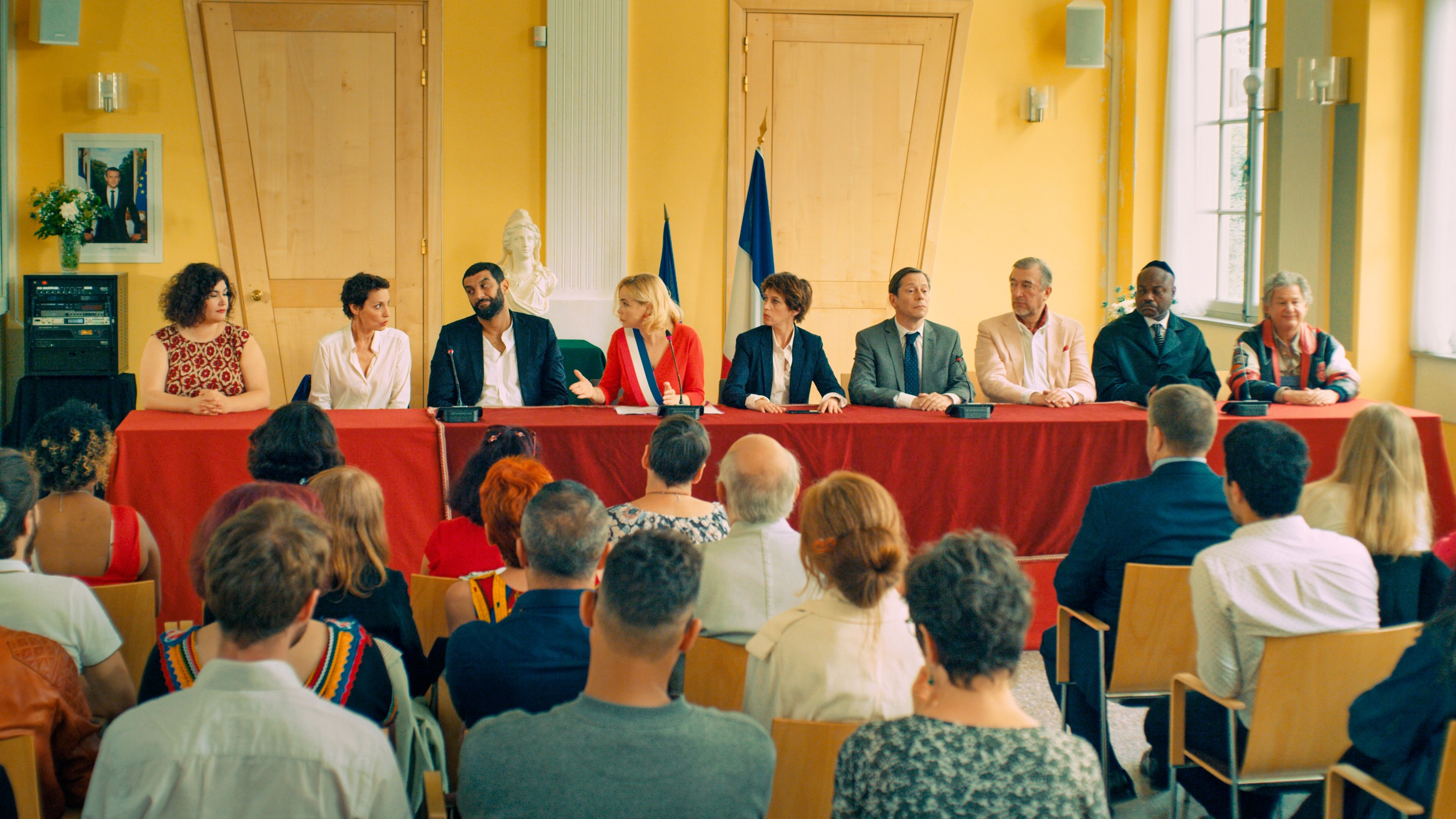 Backdrop for Wonders in the Suburbs