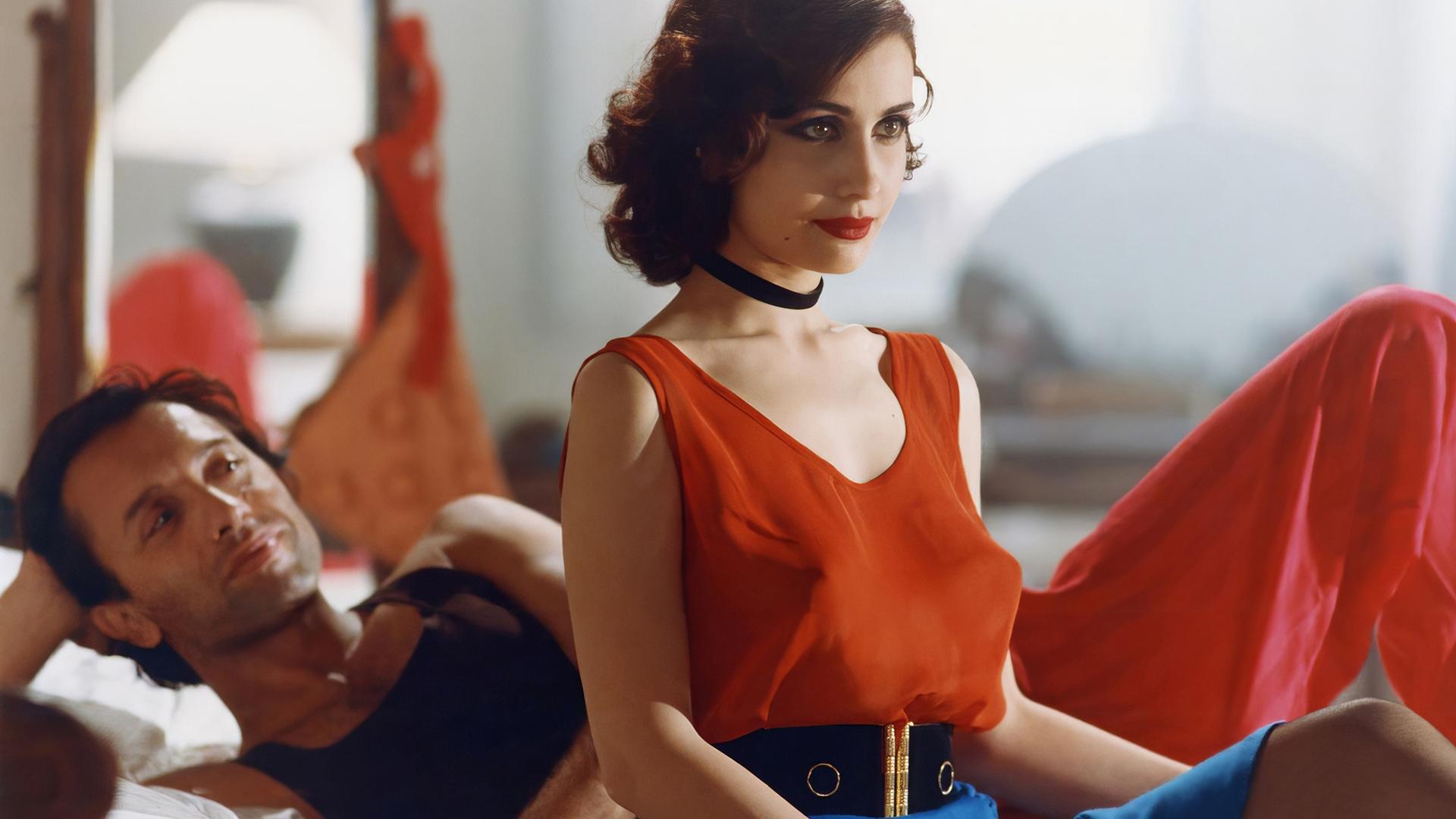 Backdrop for All Ladies Do It