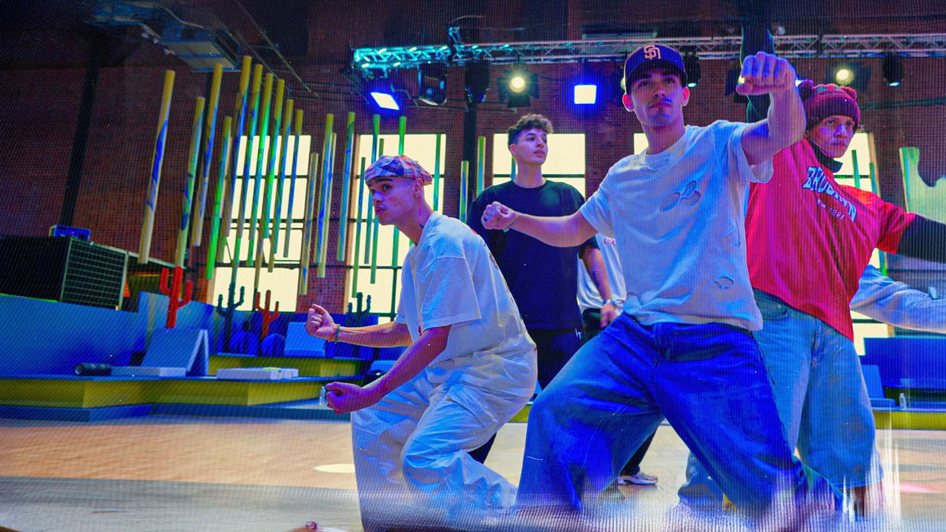 Backdrop for Santos Bravos