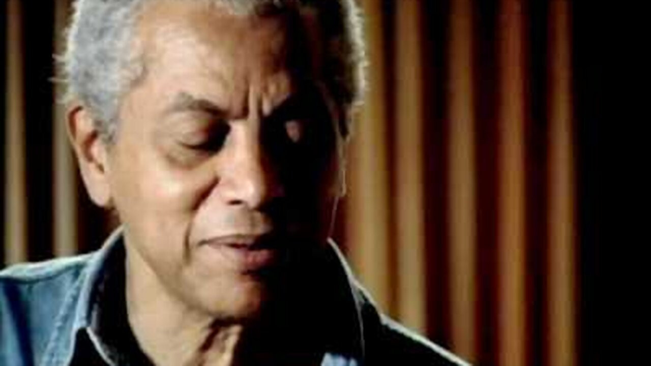 Backdrop for Paulinho da Viola: Meu Tempo É Hoje