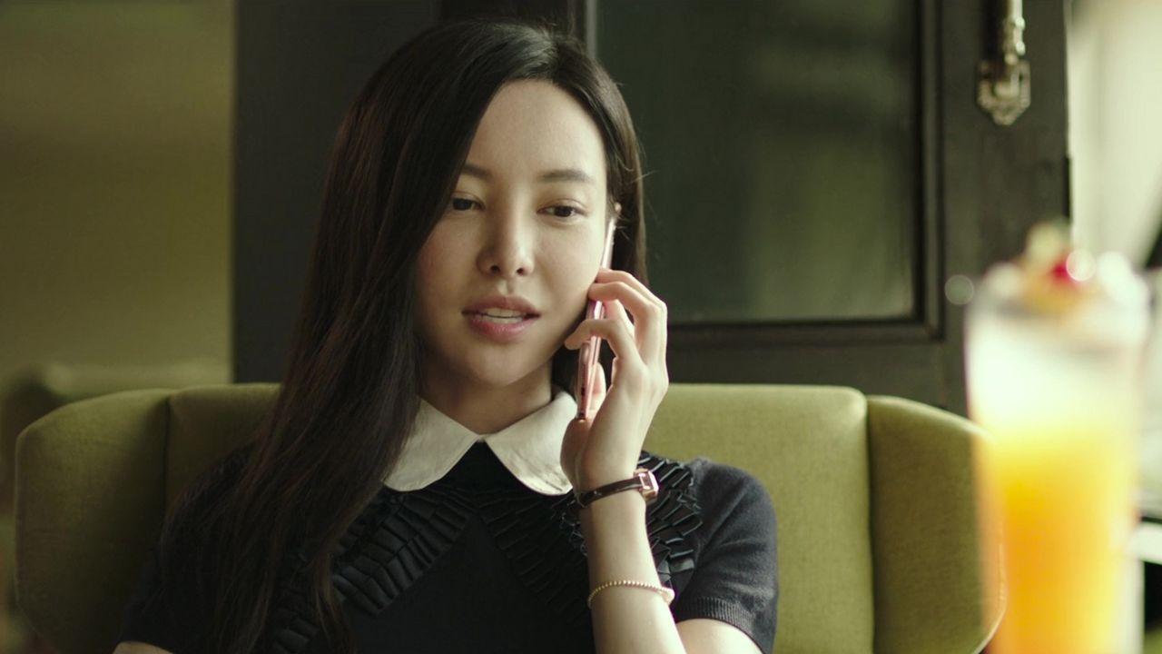 Backdrop for The Ex-File 3: The Return of the Exes