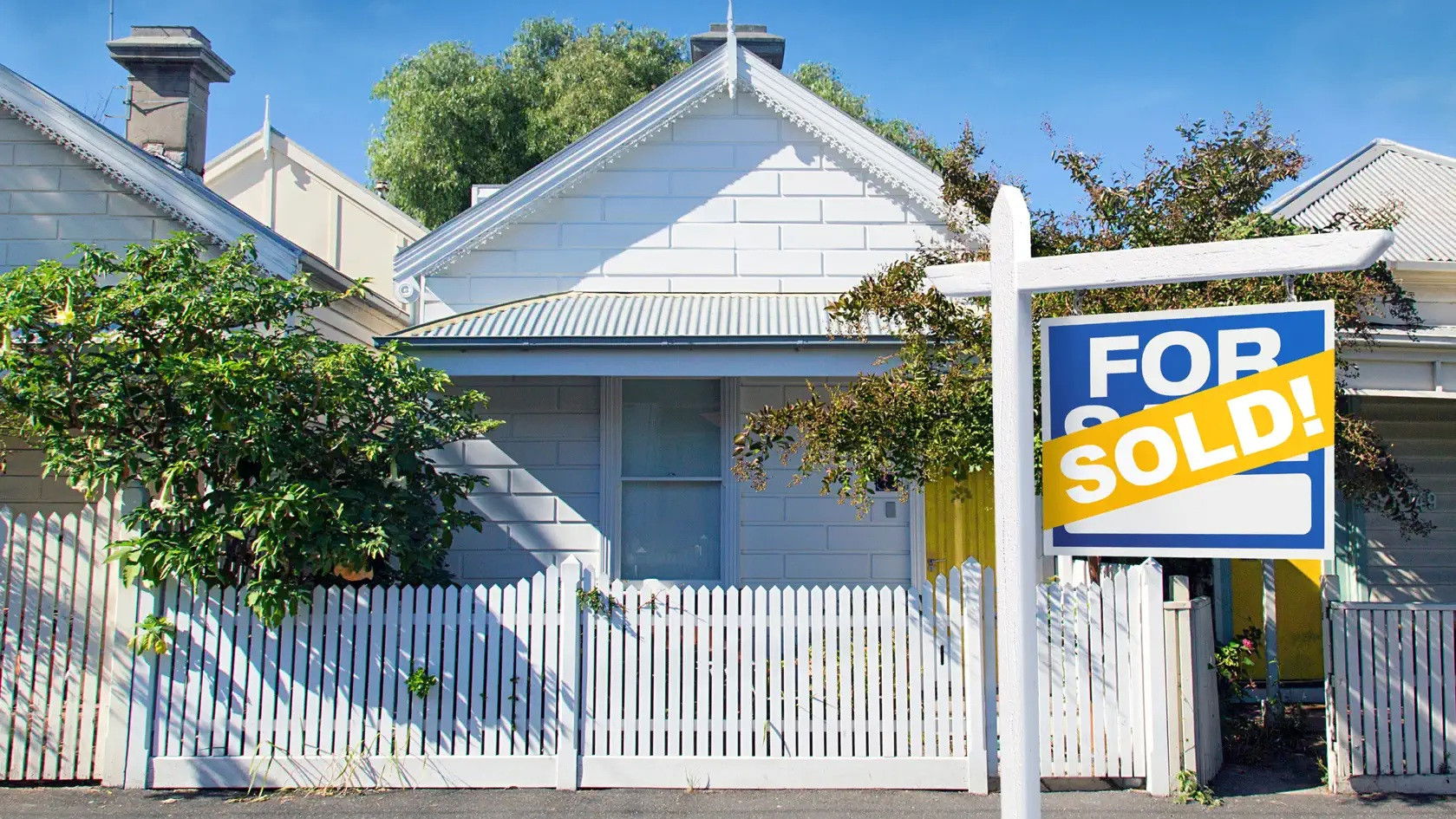 Backdrop for House Hunters Australia