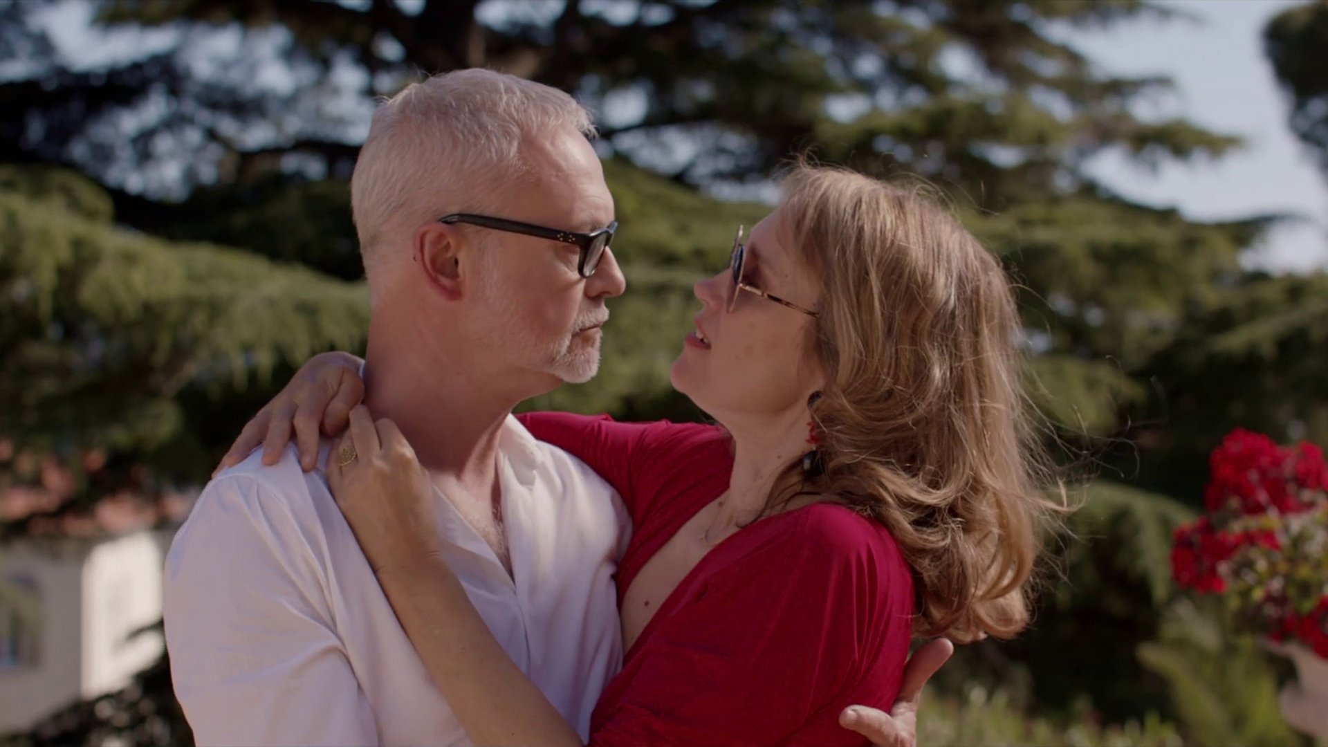 Backdrop for Un soupçon d'amour