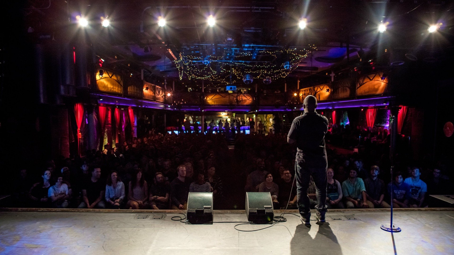 Backdrop for Hannibal Buress: Comedy Camisado