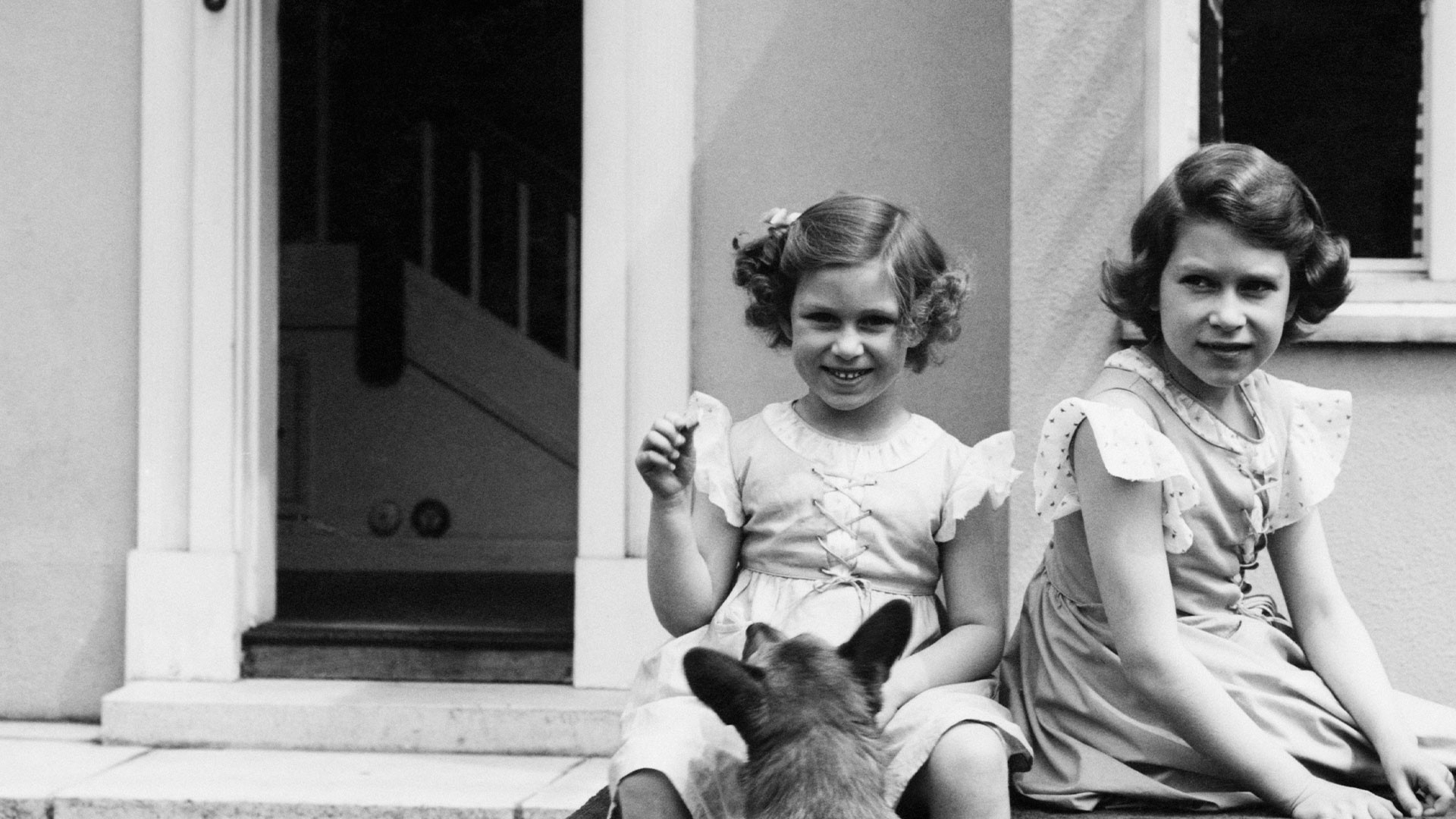 Backdrop for Elizabeth & Margaret: A Tale of Two Sisters