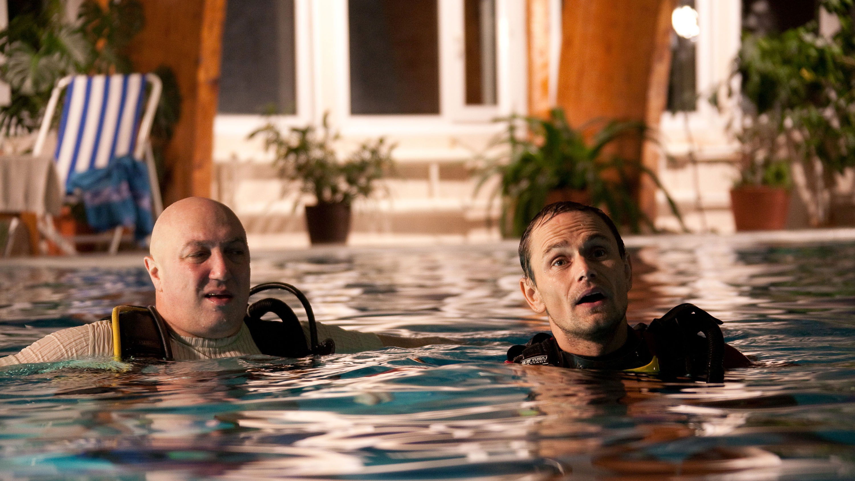 Backdrop for Земля людей