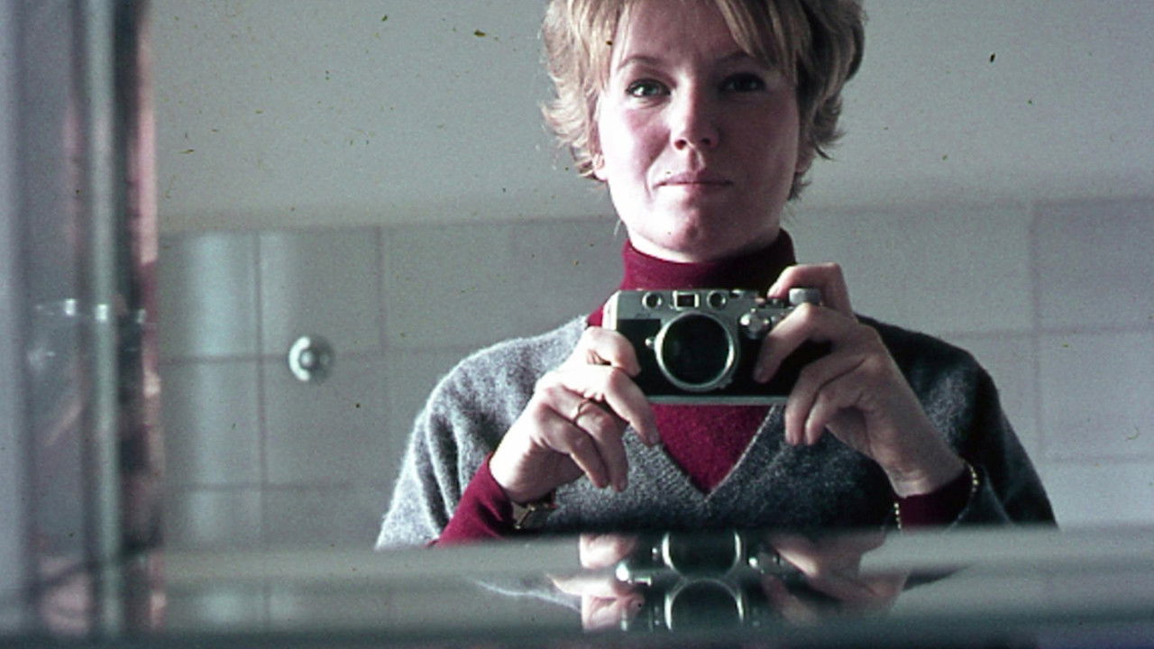 Backdrop for Io sono nata viaggiando