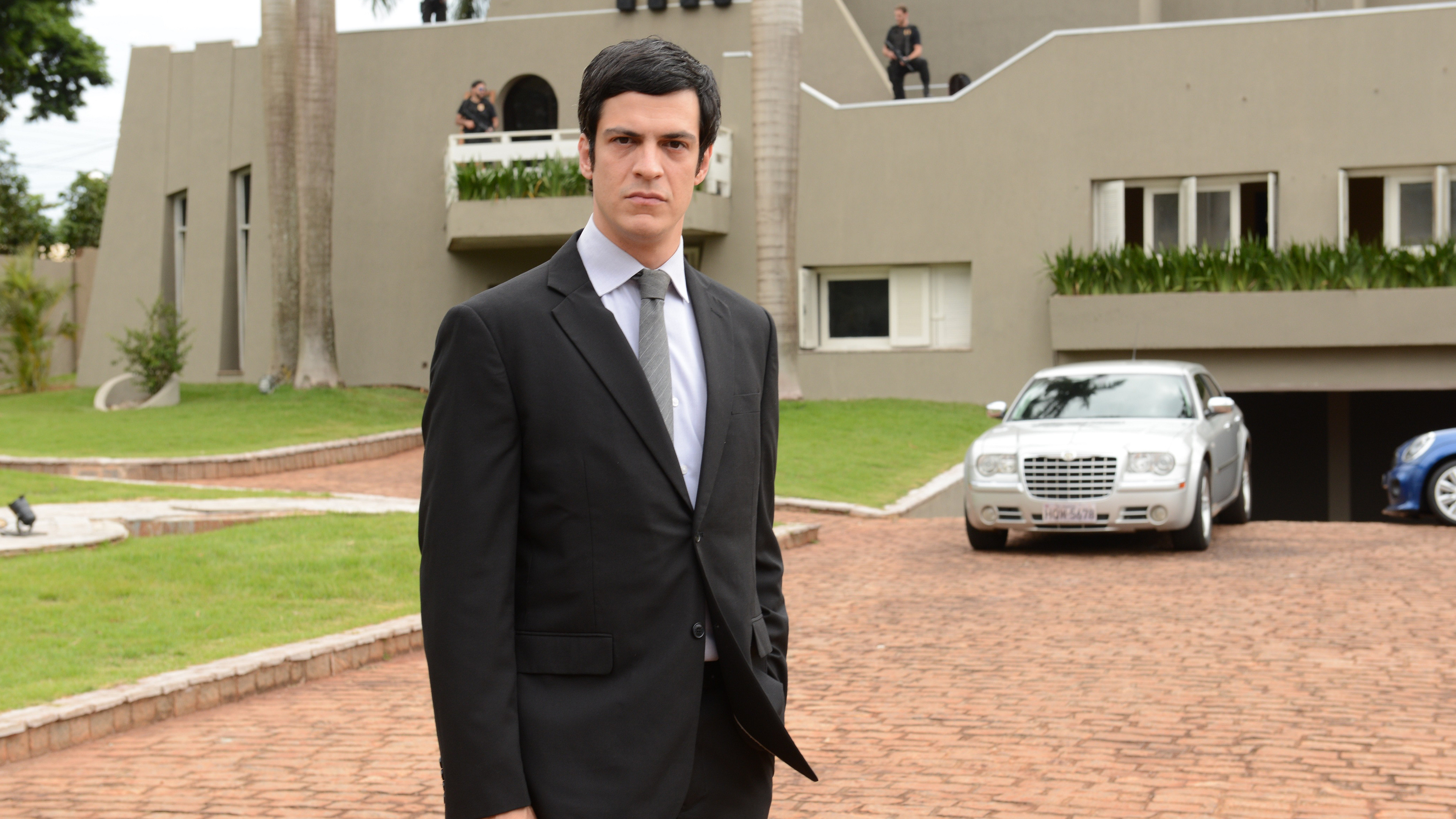 Backdrop for Em Nome da Lei