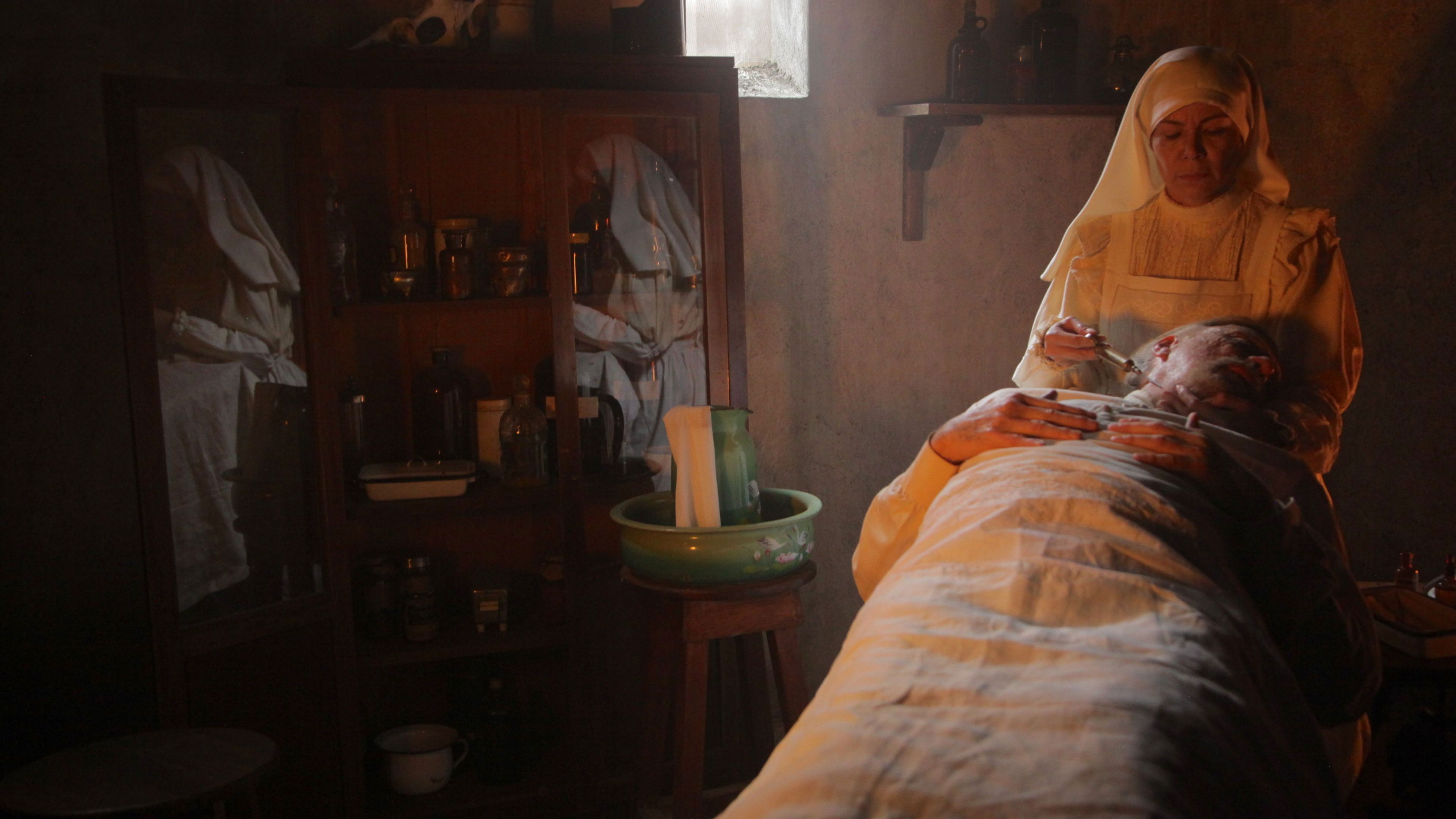 Backdrop for Knoche y los secretos de Buena Vista