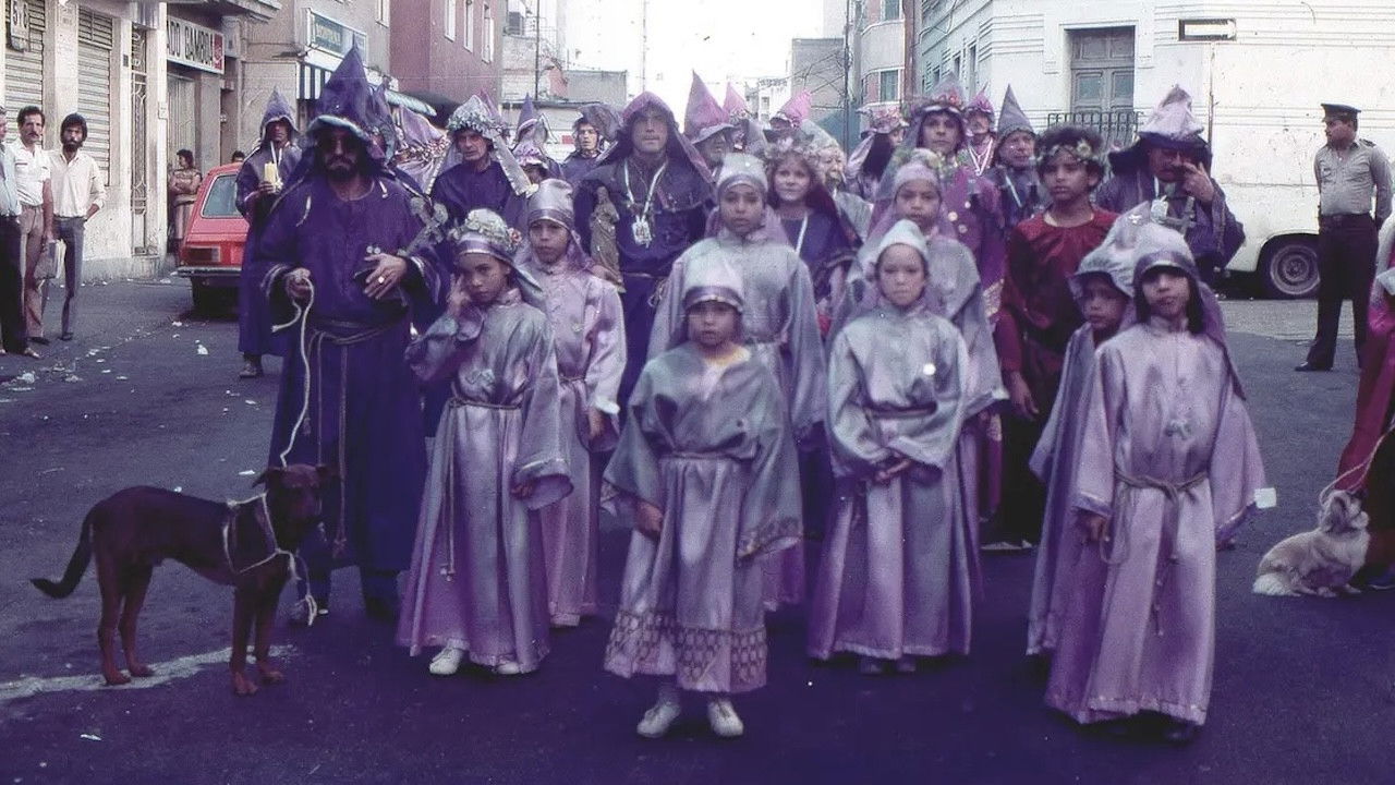 Backdrop for La Oveja Negra