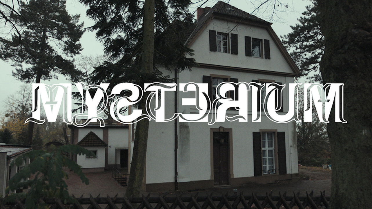 Backdrop for Mysterium